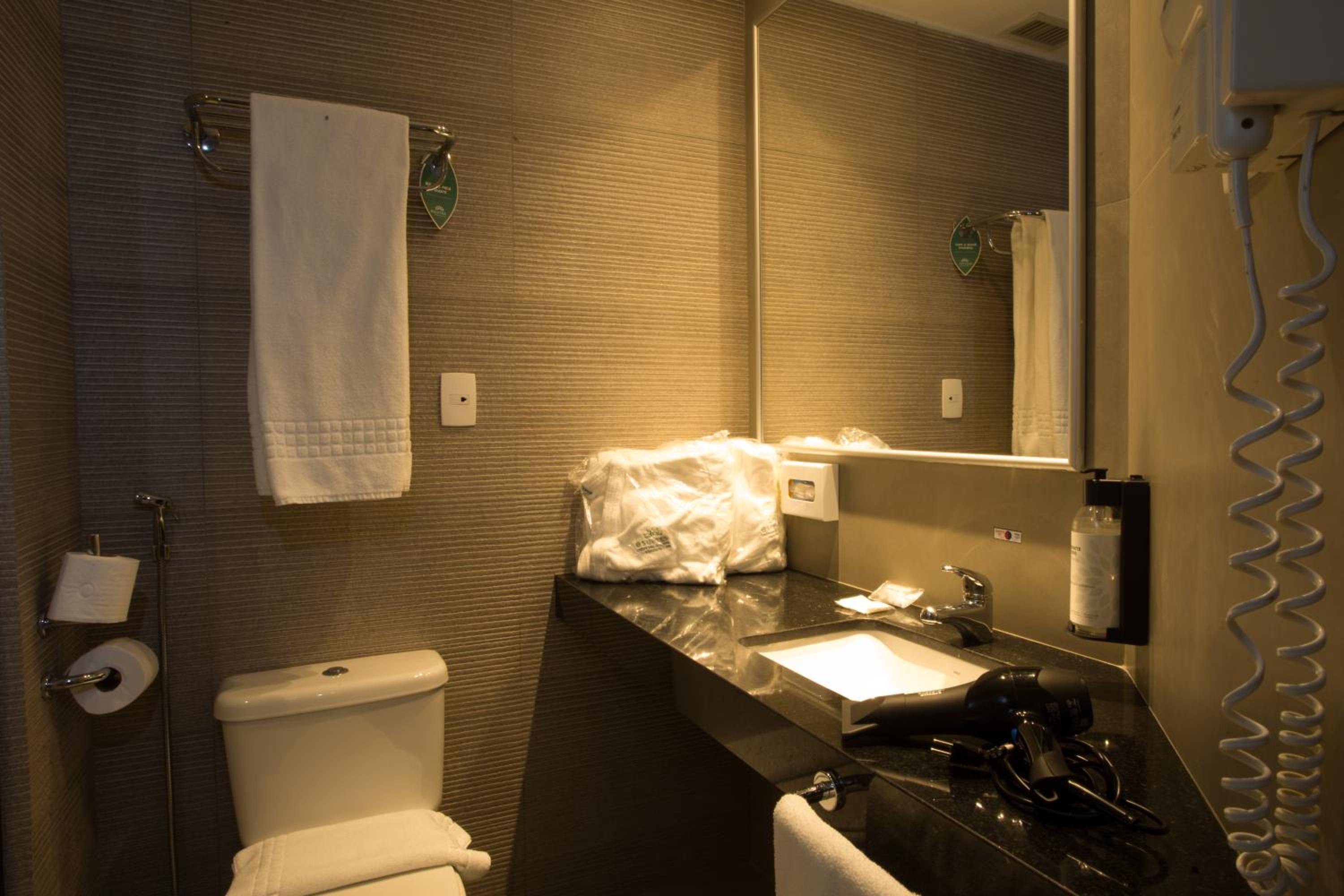 Suite with Lake View photo 2