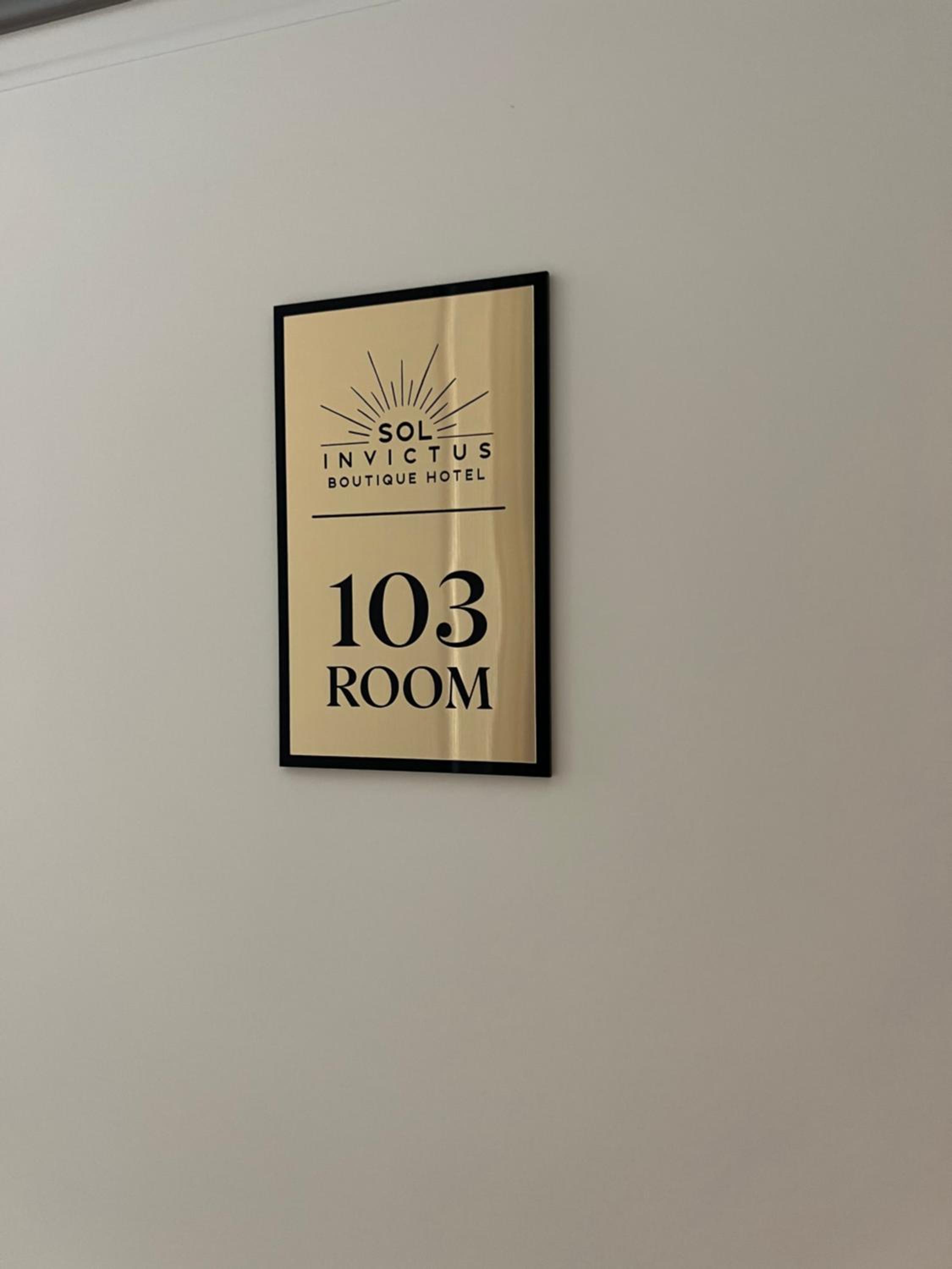 Deluxe Queen Room photo 3