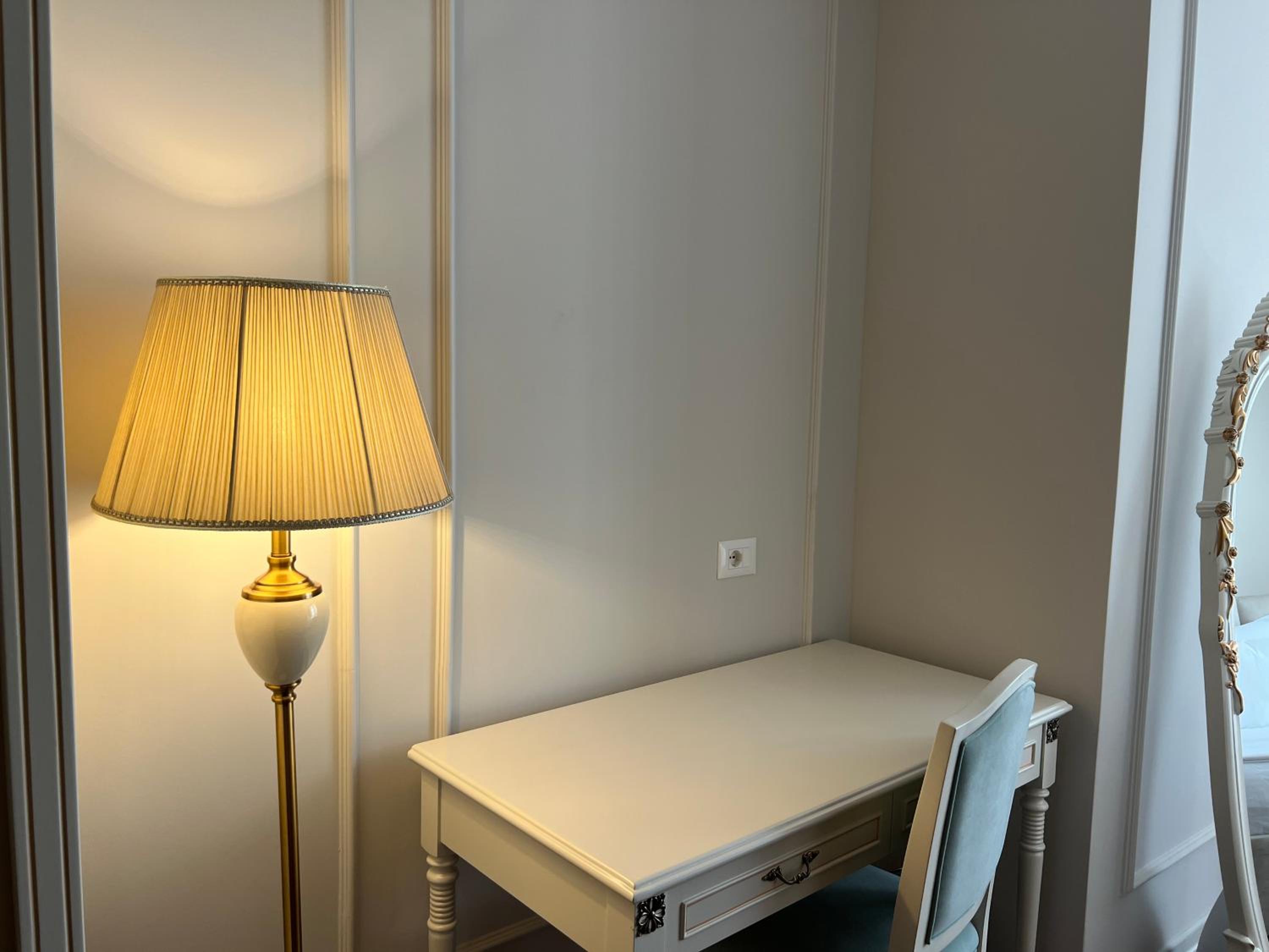 Deluxe Queen Room photo 2