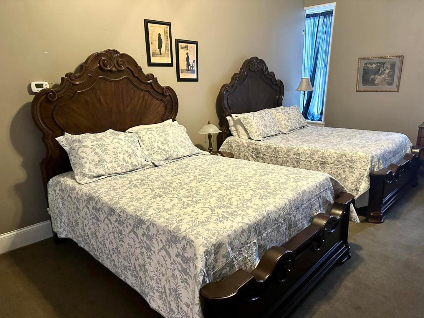 Standard Twin - Generals Quarters