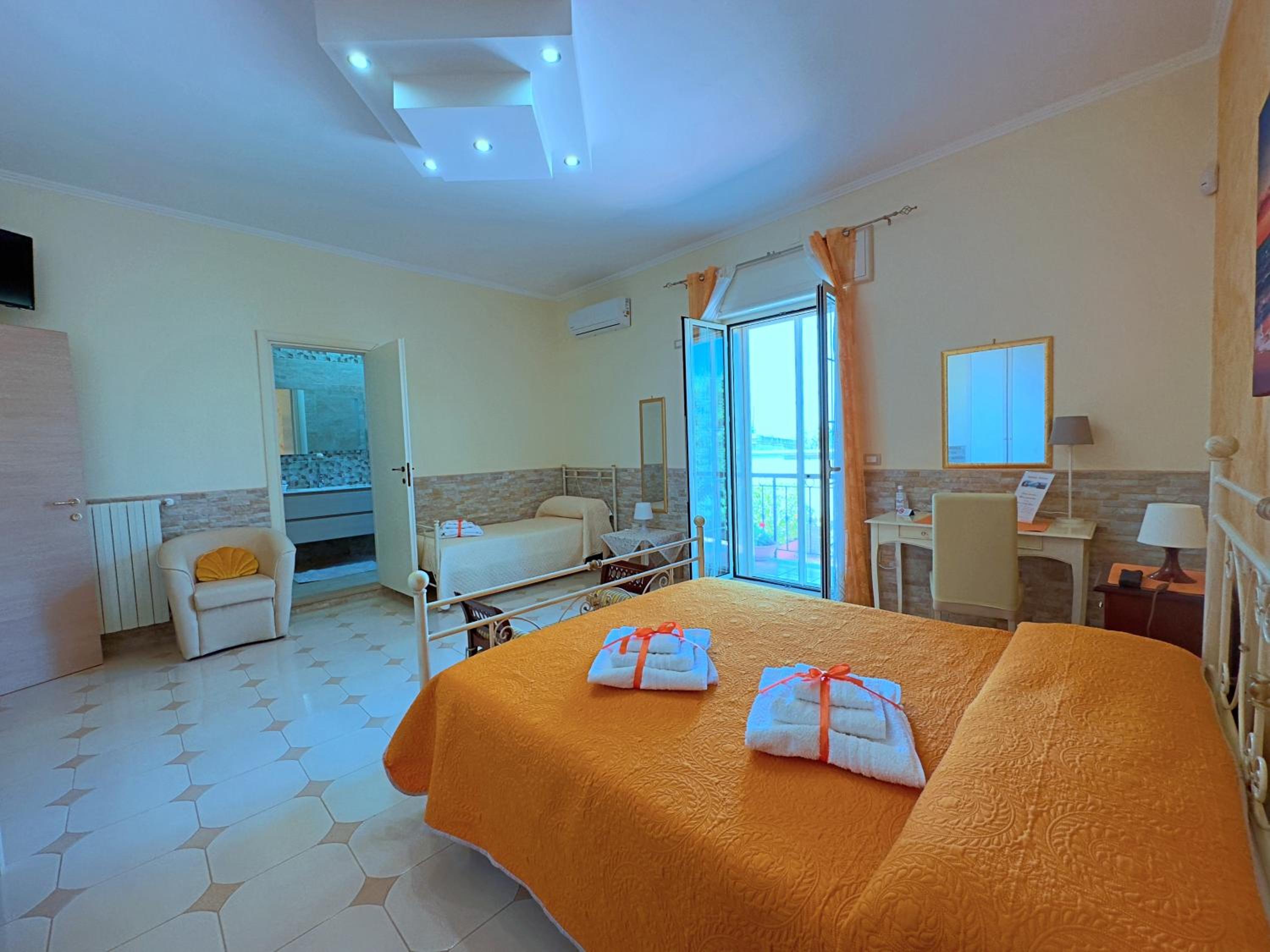 Luxury Triple Room - Photo 1