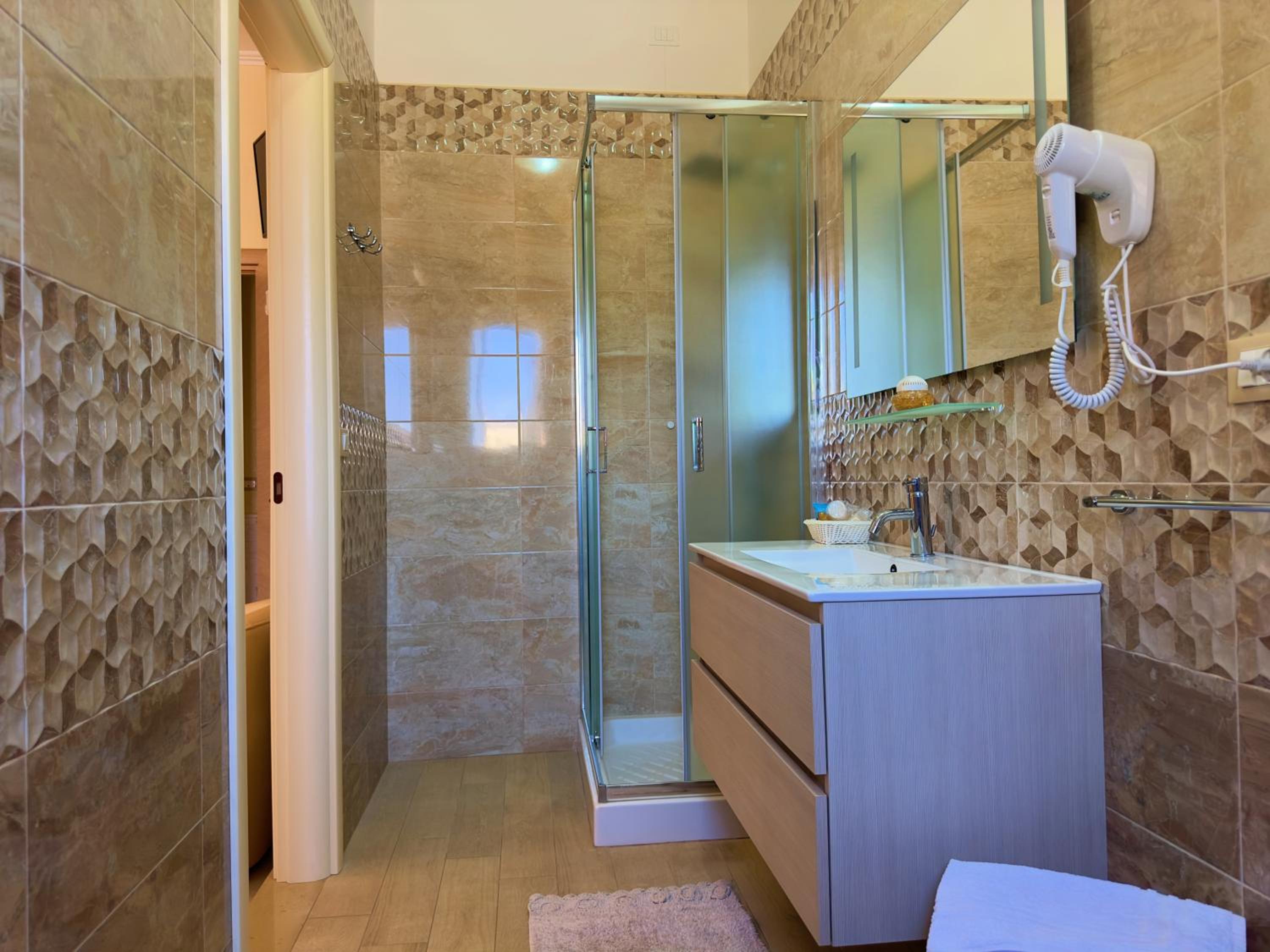 Luxury Triple Room - Photo 4