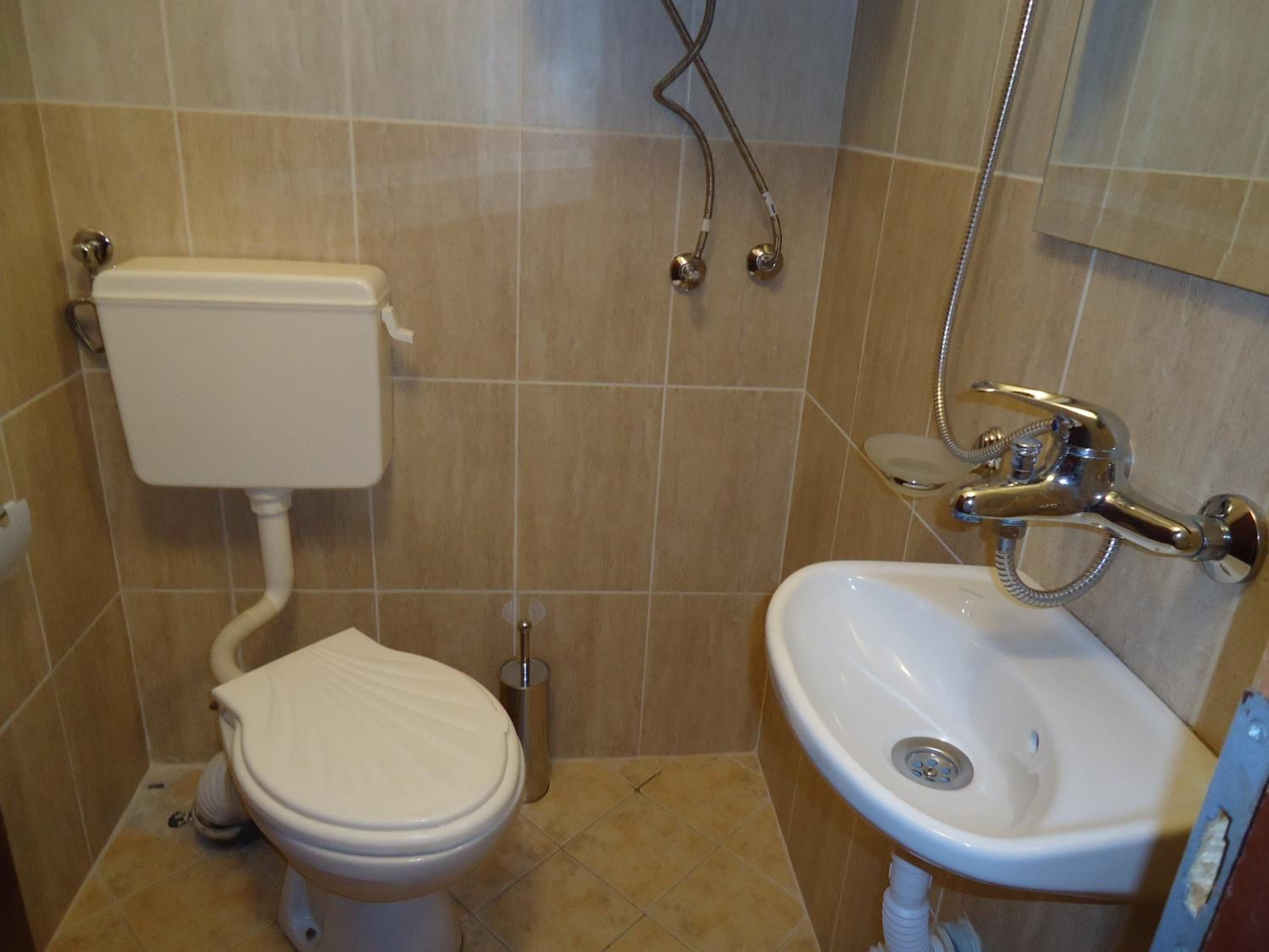 Triple Room With Private Bathroom photo 3