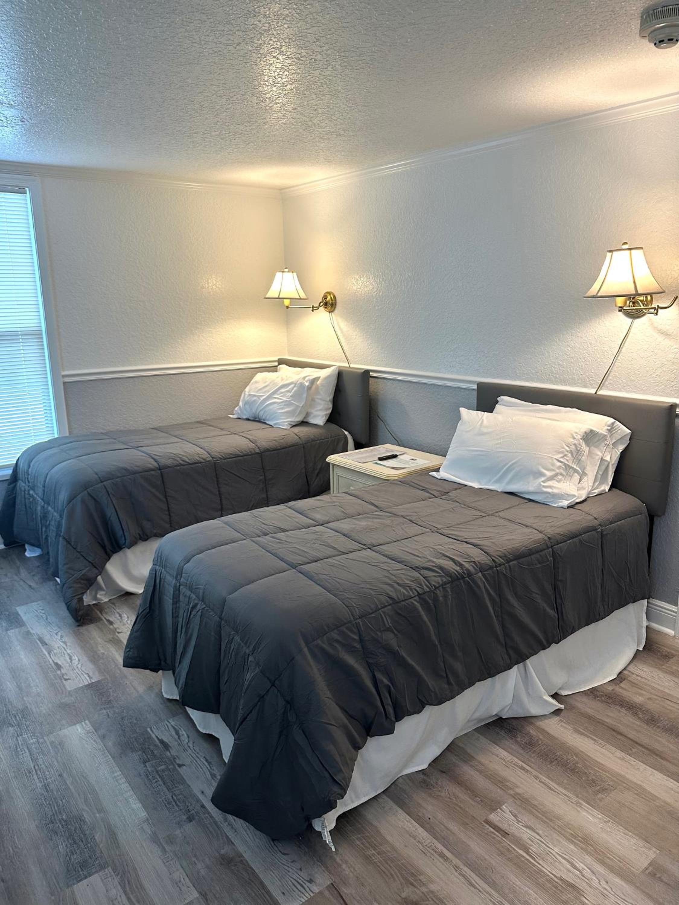 Double or Twin Room - Photo 1