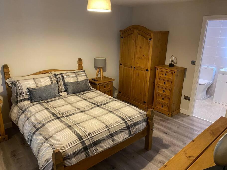 One-Bedroom Apartment photo 3