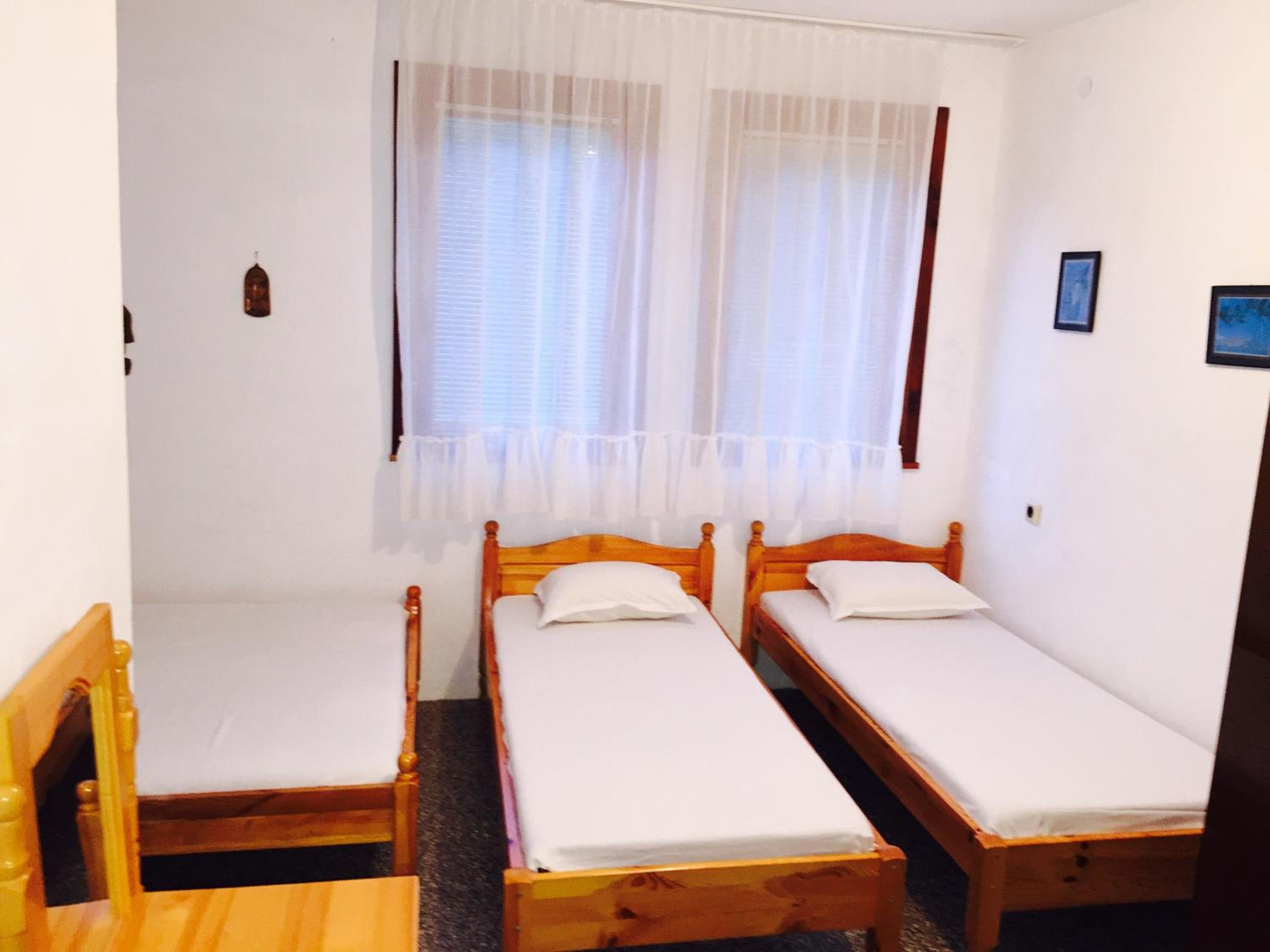 Quadruple Room With Bathroom photo 2