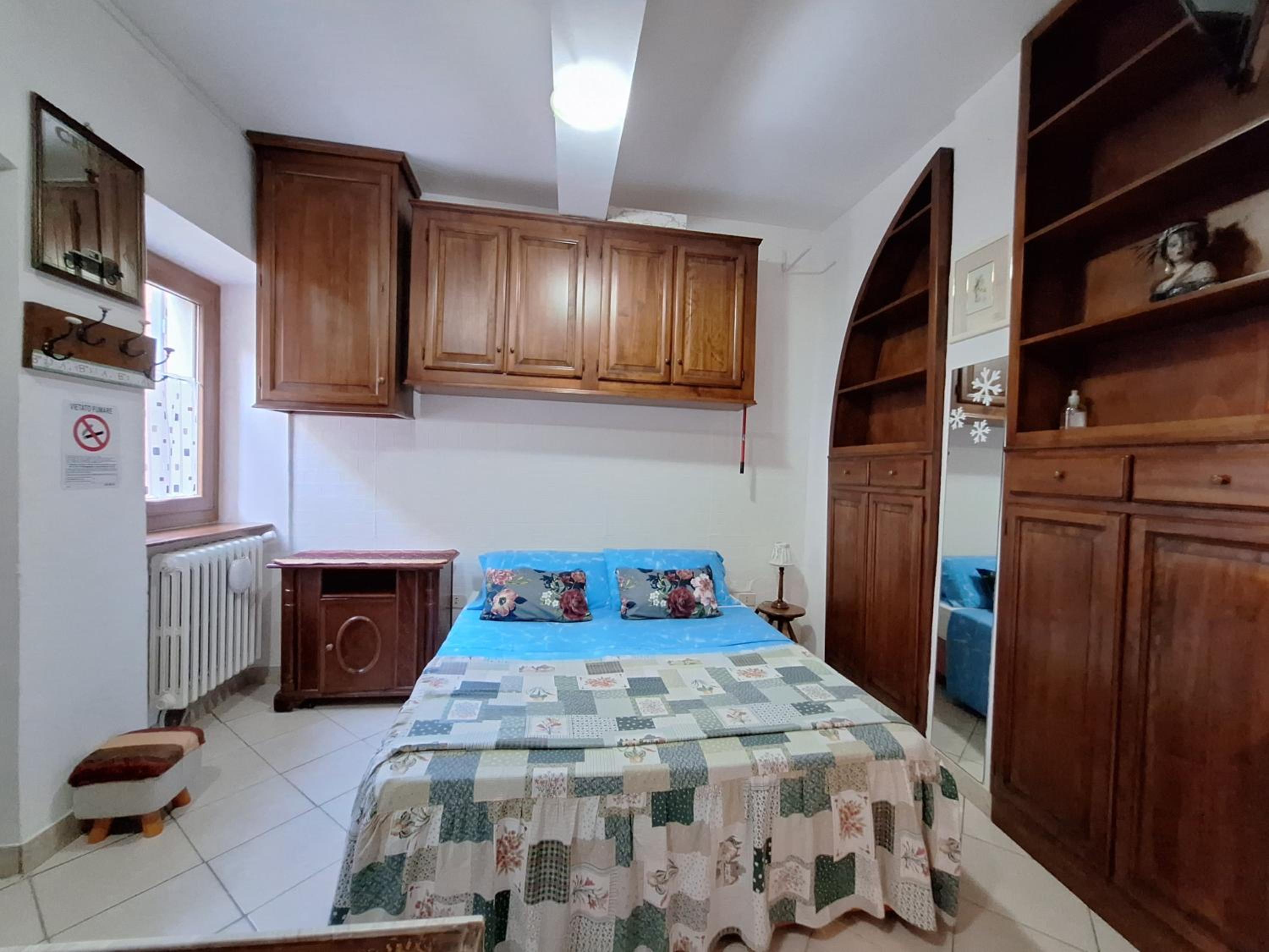 Studio Apartment photo 1