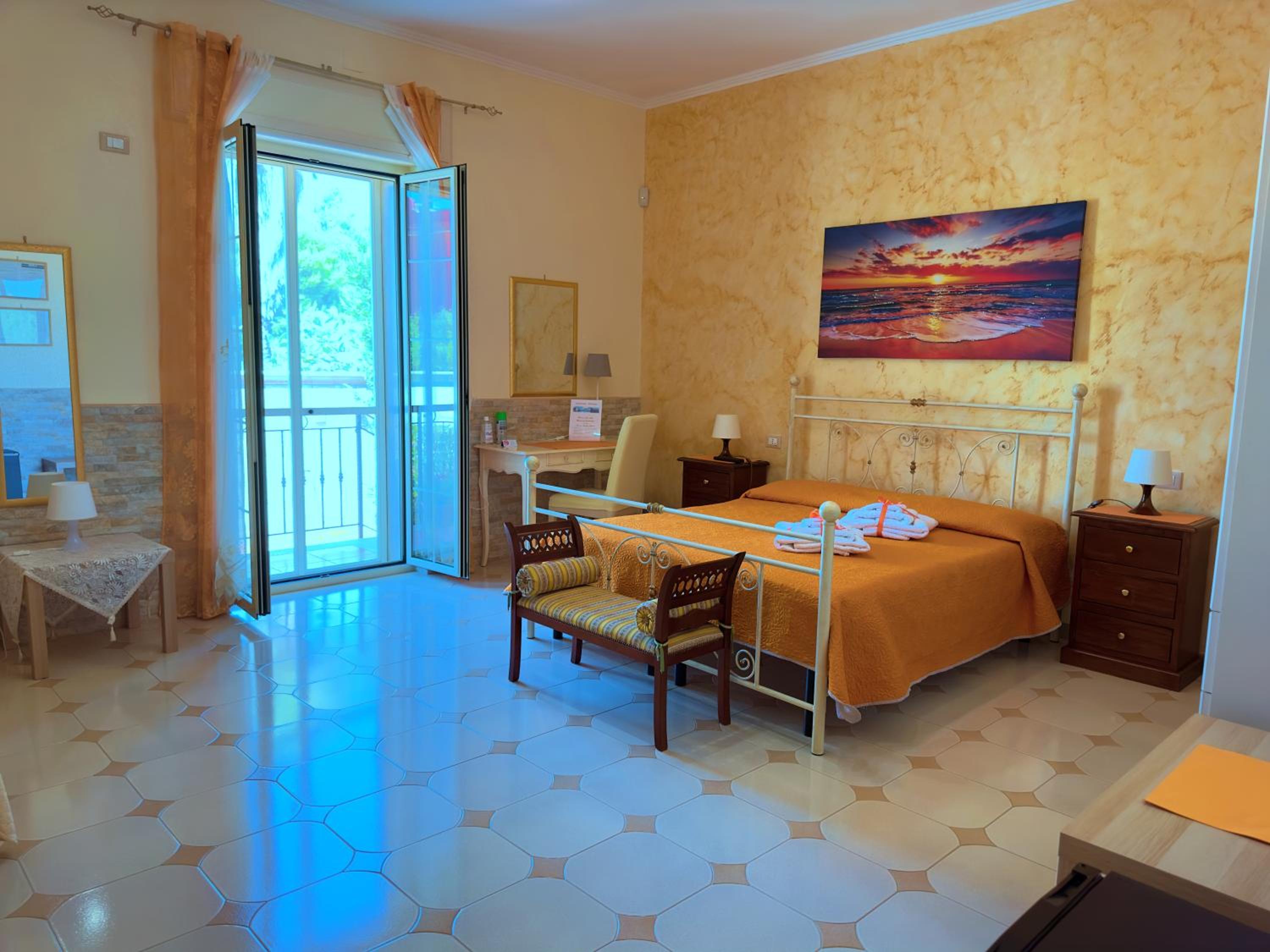 Luxury Triple Room - Photo 3
