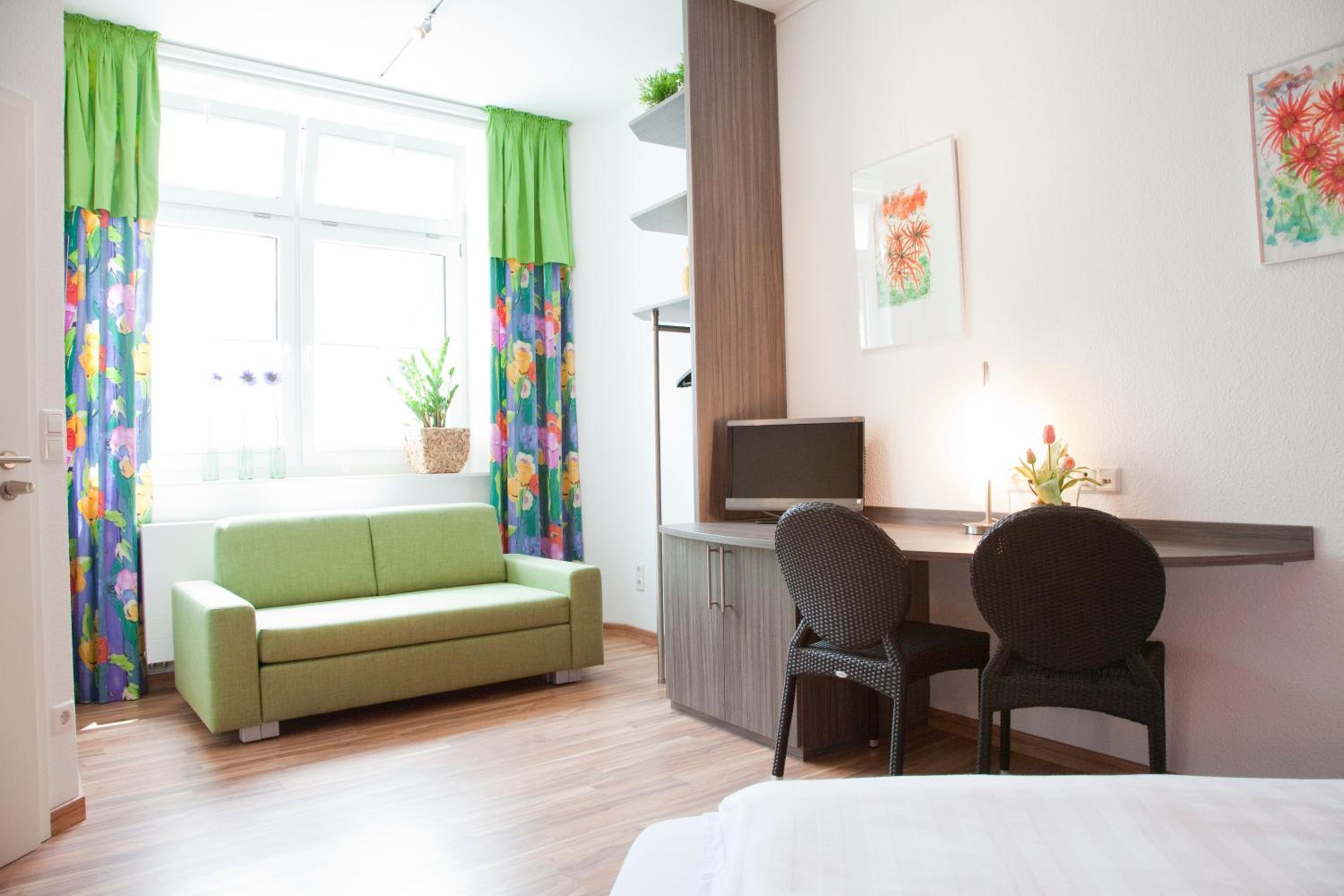 Apartment - Photo 4