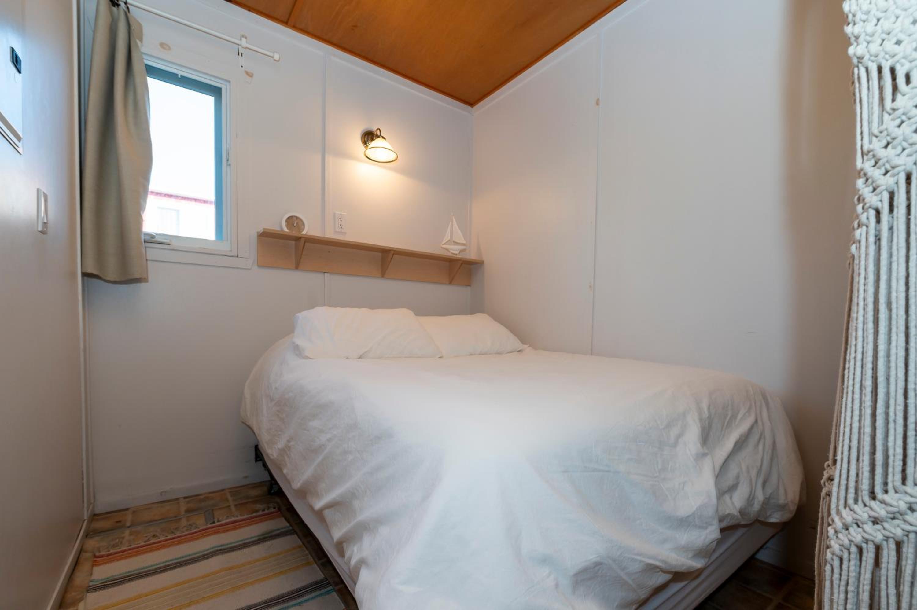 Apartment with Terrace photo 2