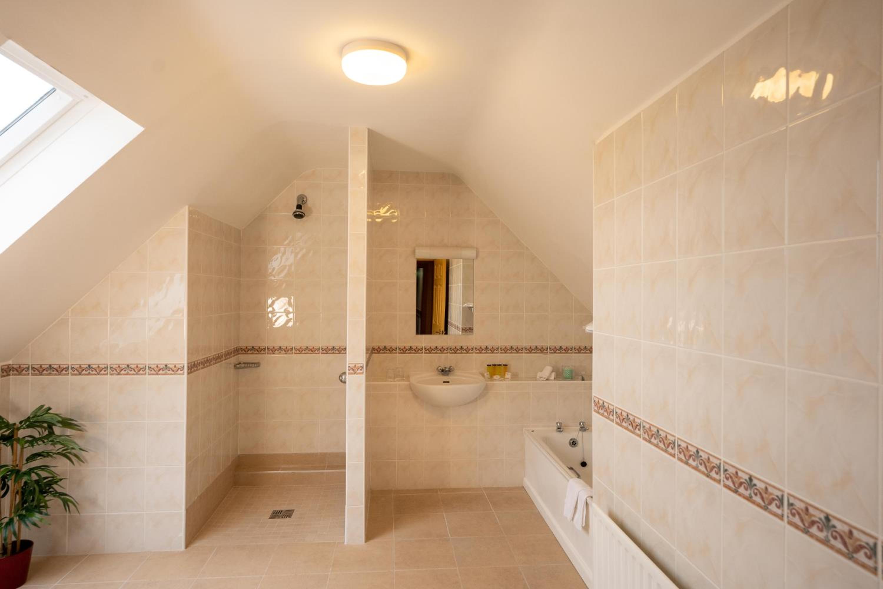 Superior Double or Twin Room with Sea View photo 3