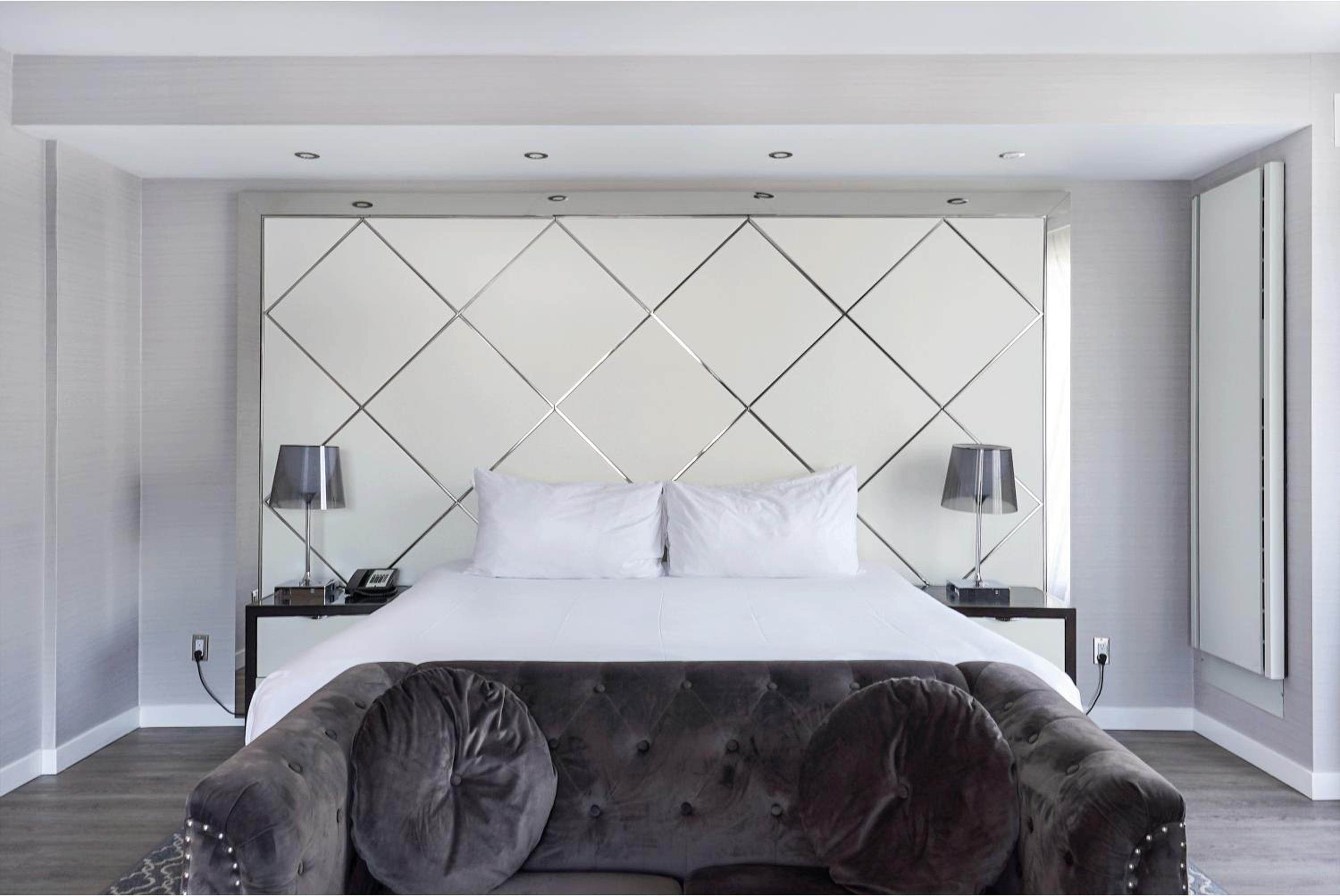 Penthouse Suite - Photo 6