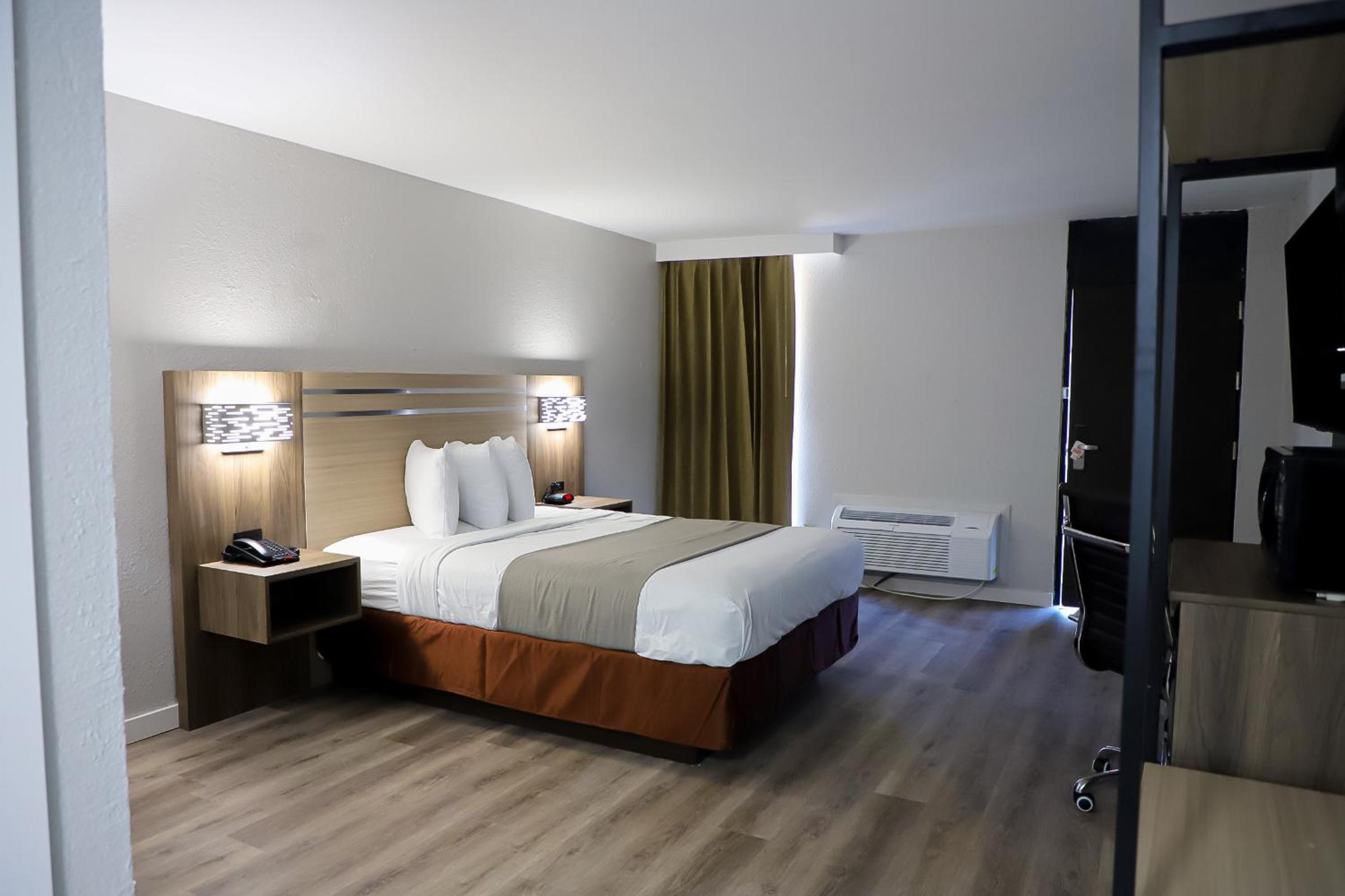 Superior Queen Room photo 1