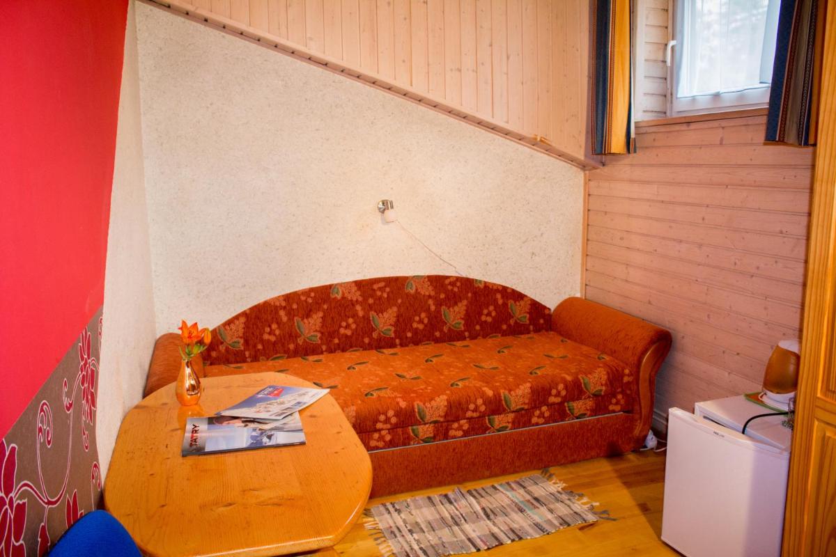Economy Double Room photo 2