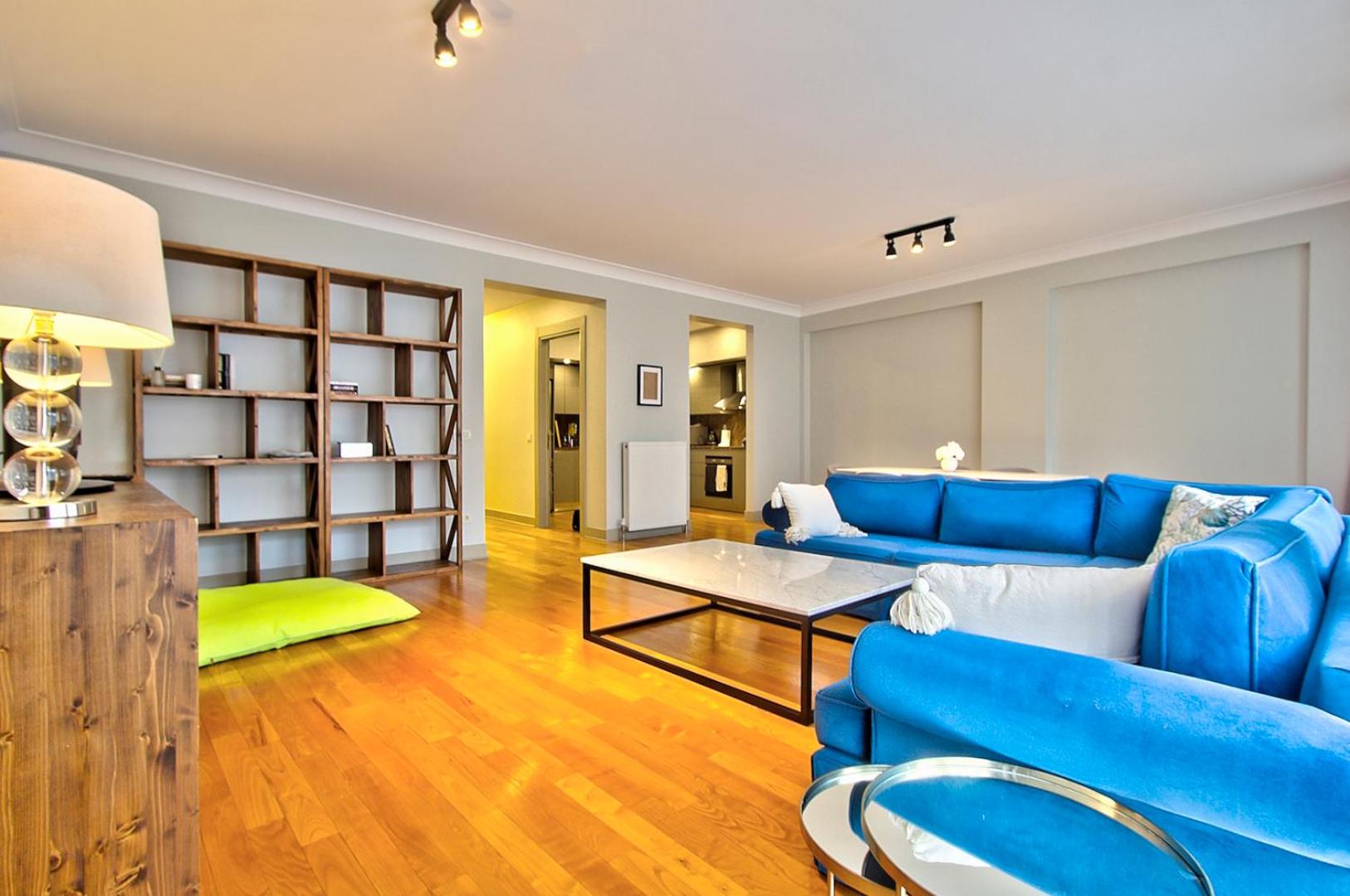 Three-Bedroom Apartment photo 1