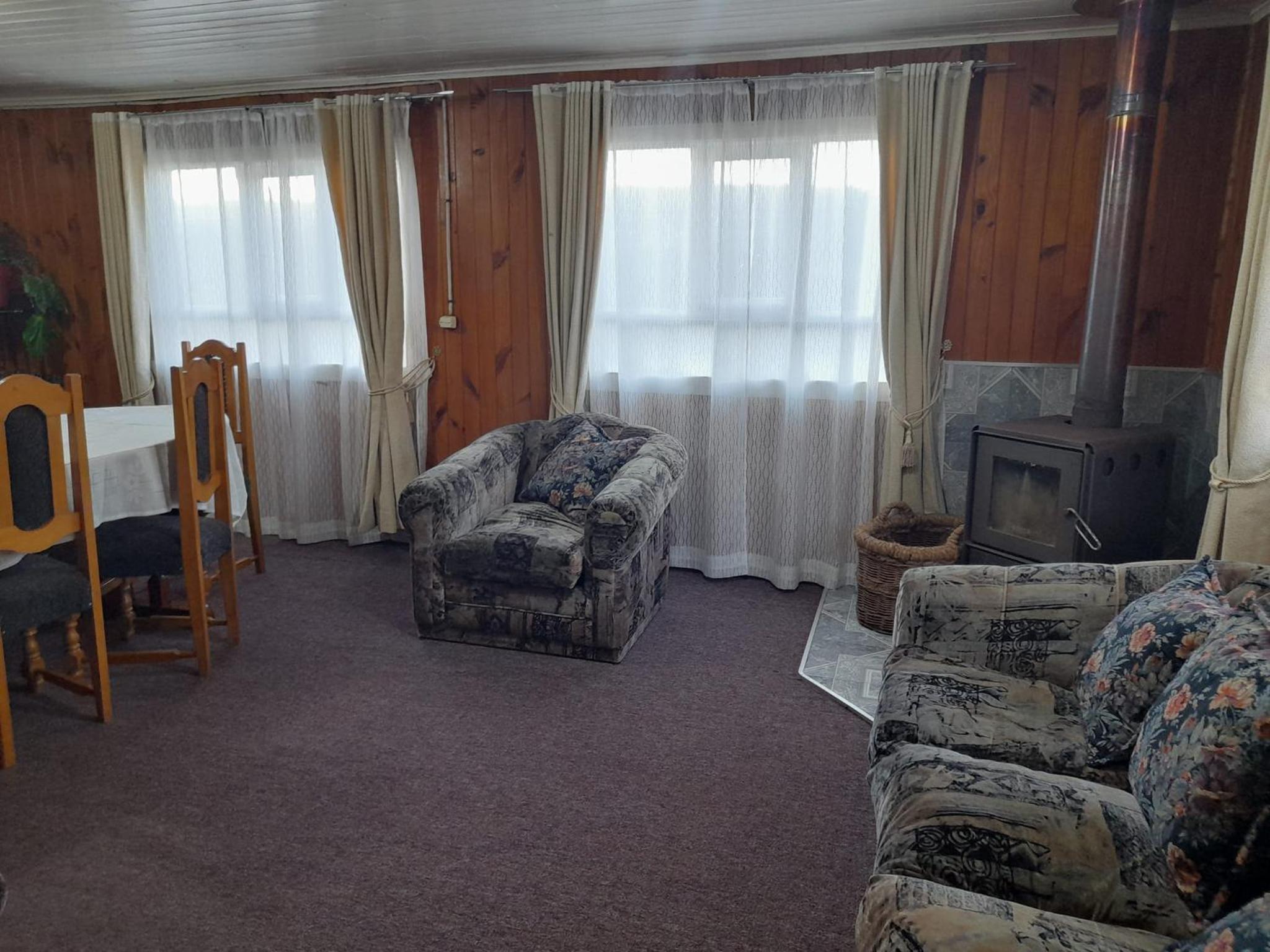 One-Bedroom House photo 1