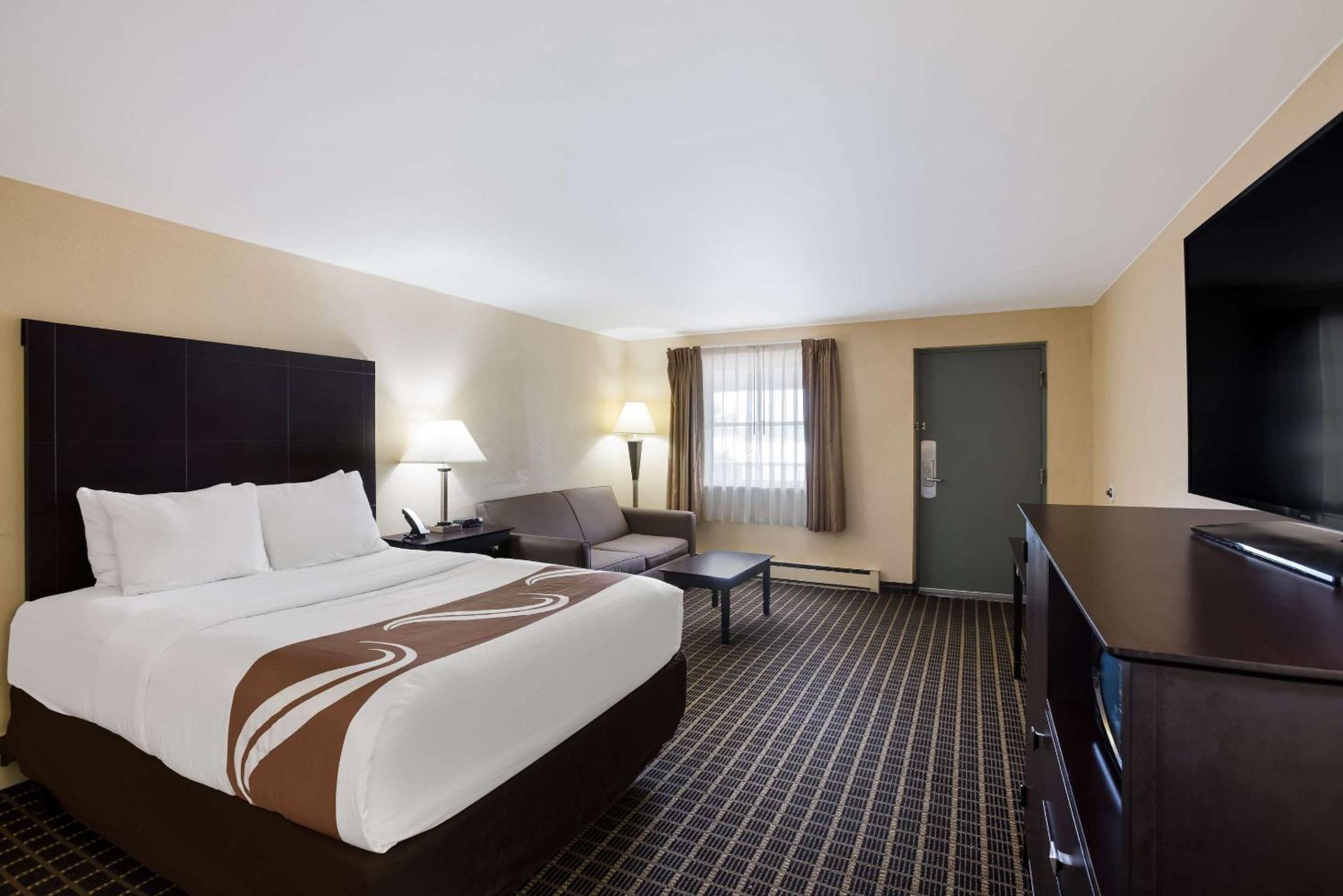Queen Room - Photo 3