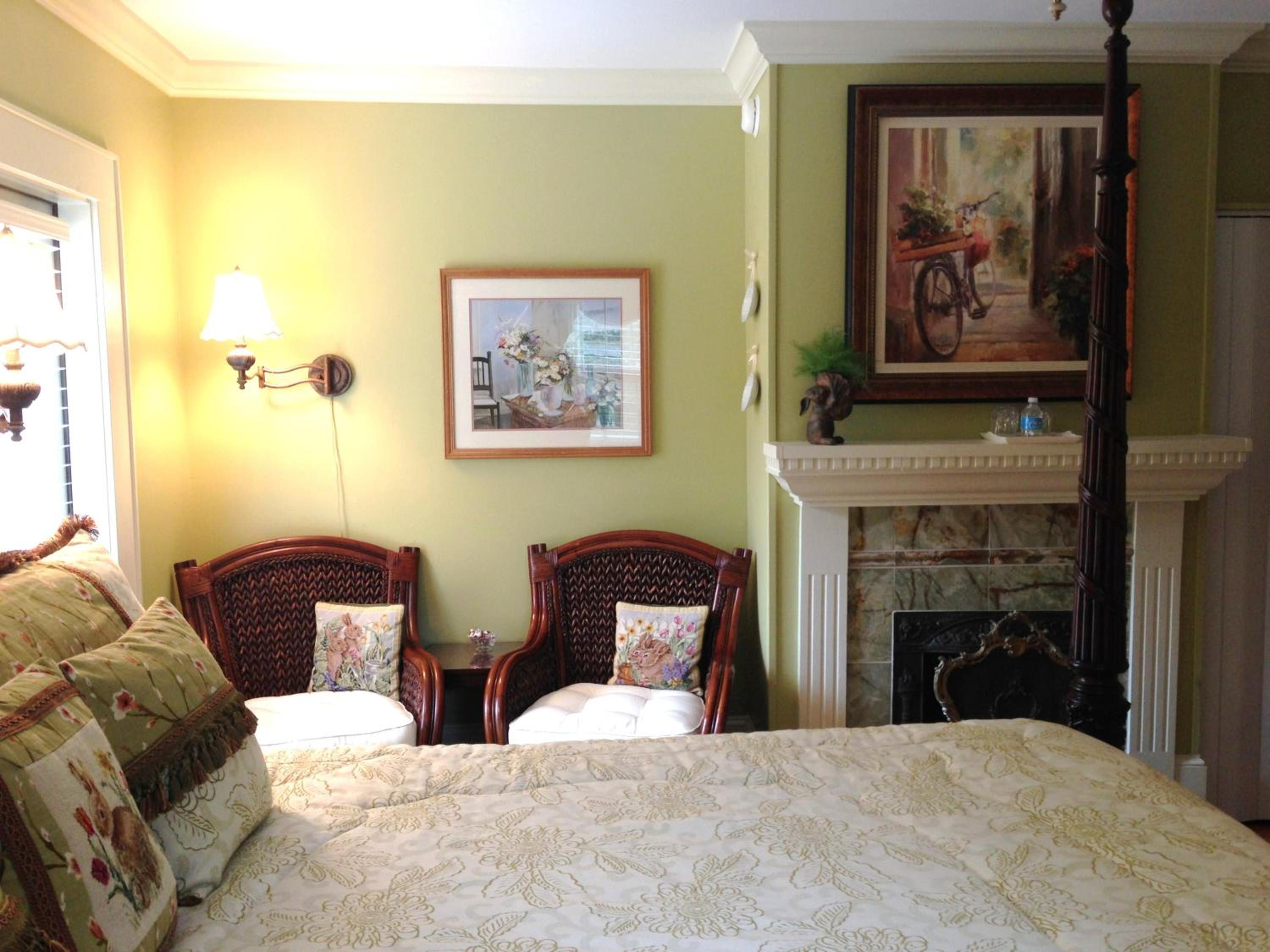 King Room with Balcony, photo 7