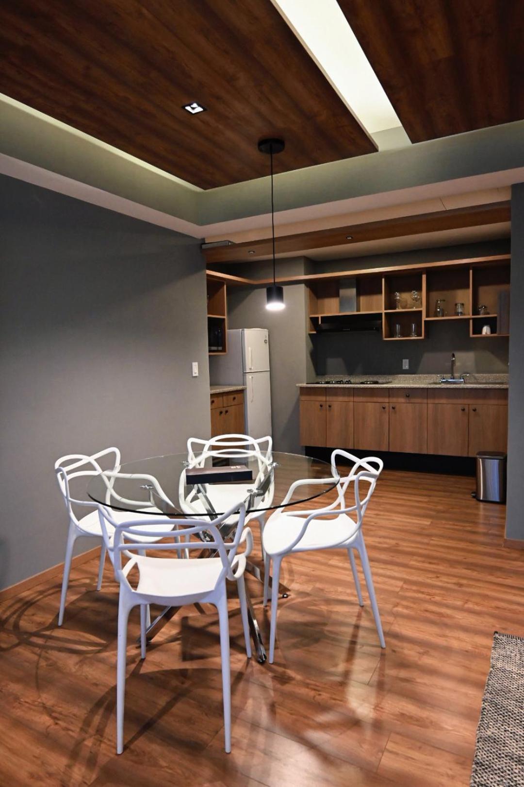 Deluxe Suite - Photo 25