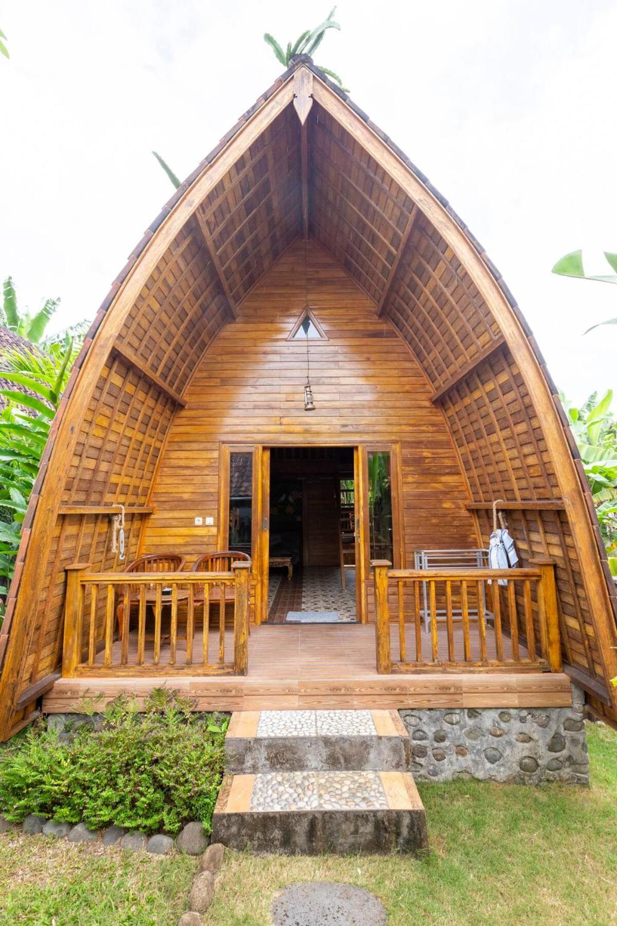 Bungalow with Garden View - Photo 16