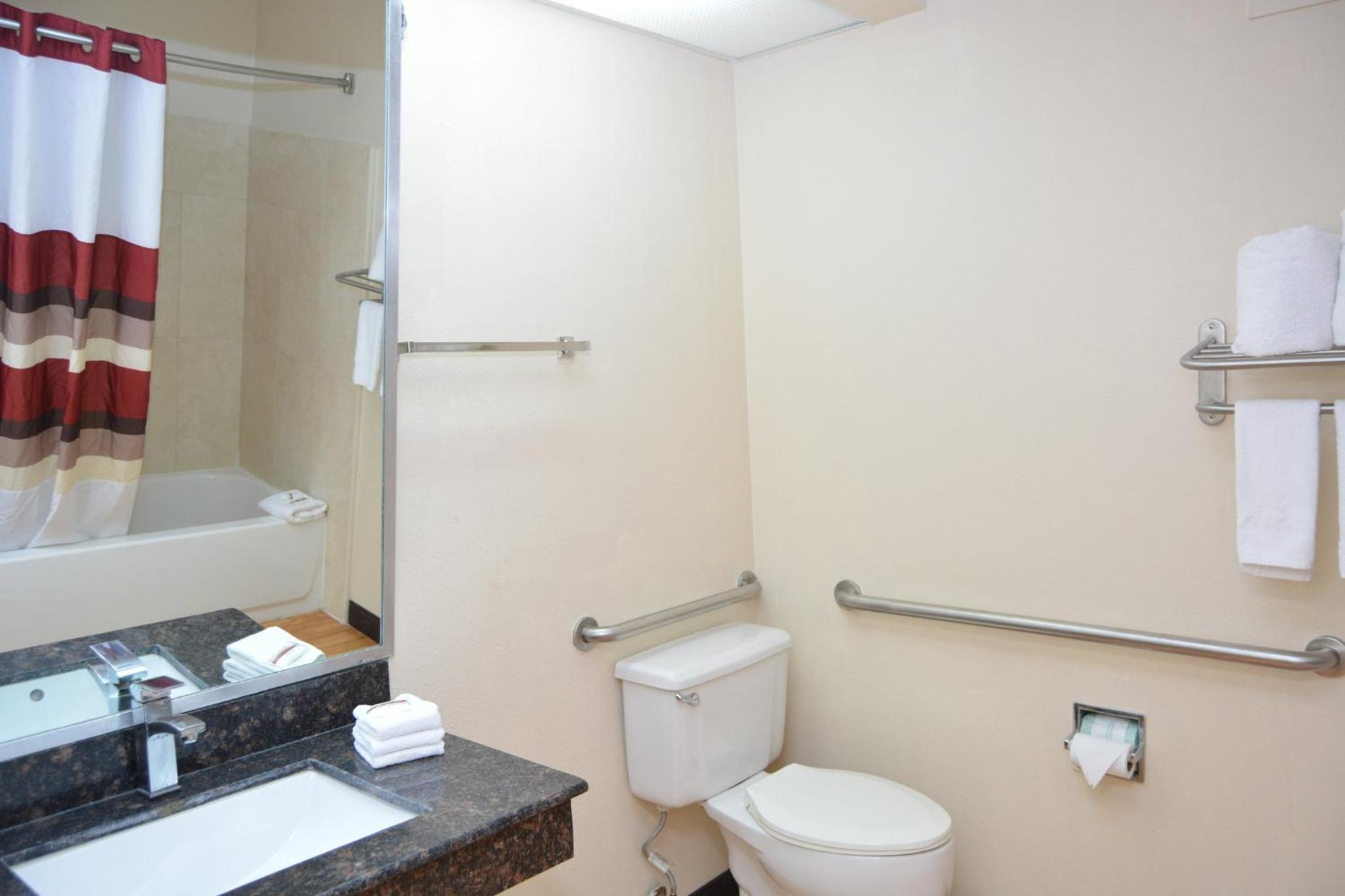  Suite with Two Double Beds Smoke Free - Photo 2