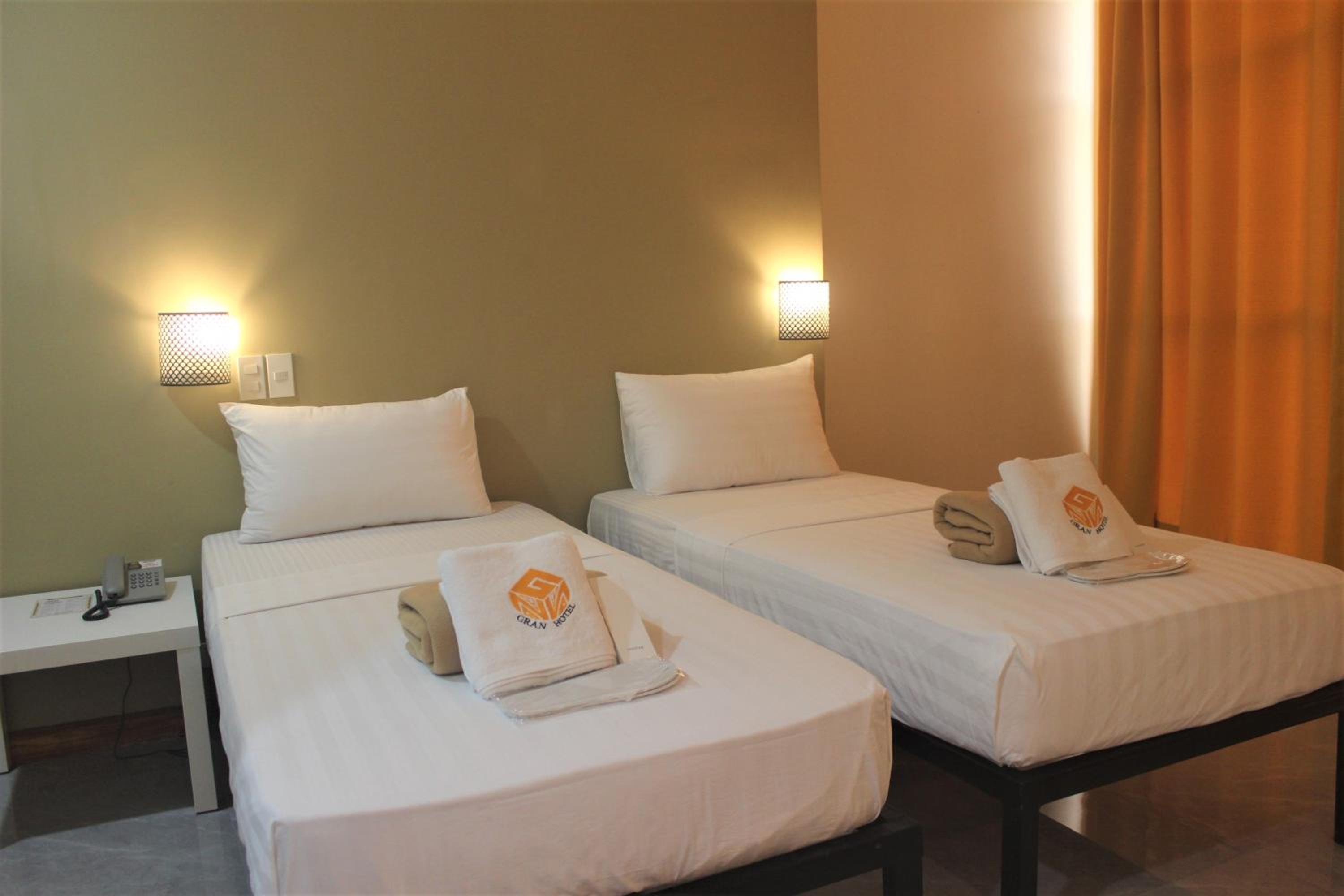 Twin Room - Photo 1