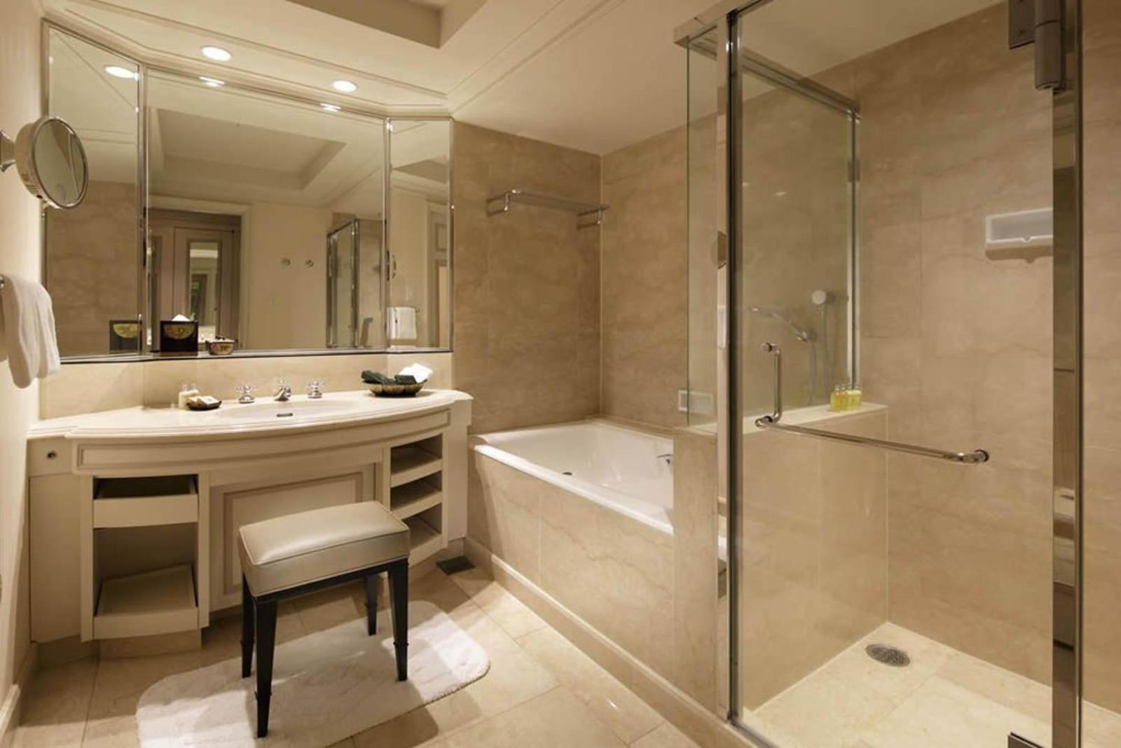 Prime Superior Twin Room / City View