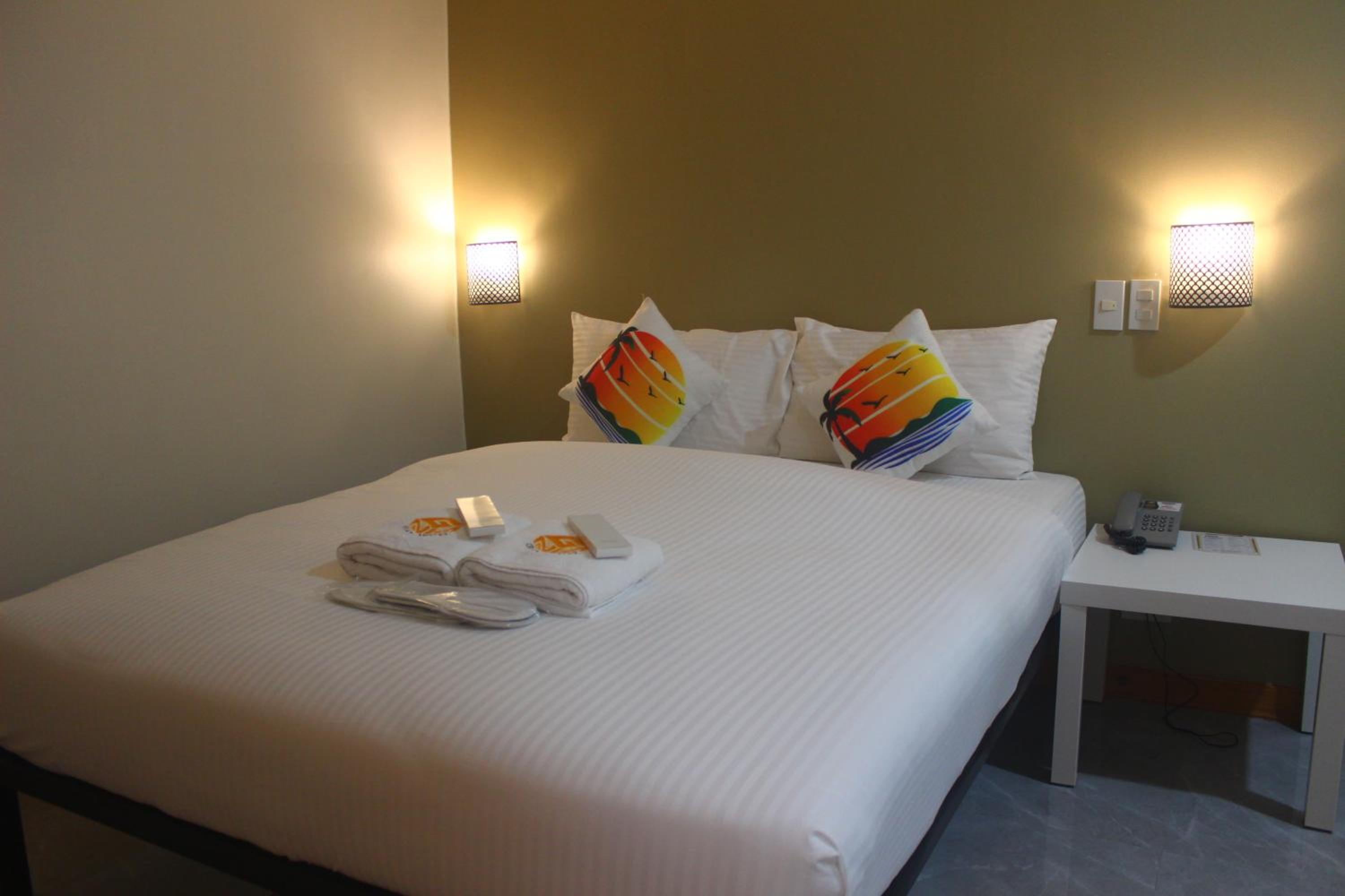 Double Room - Photo 9