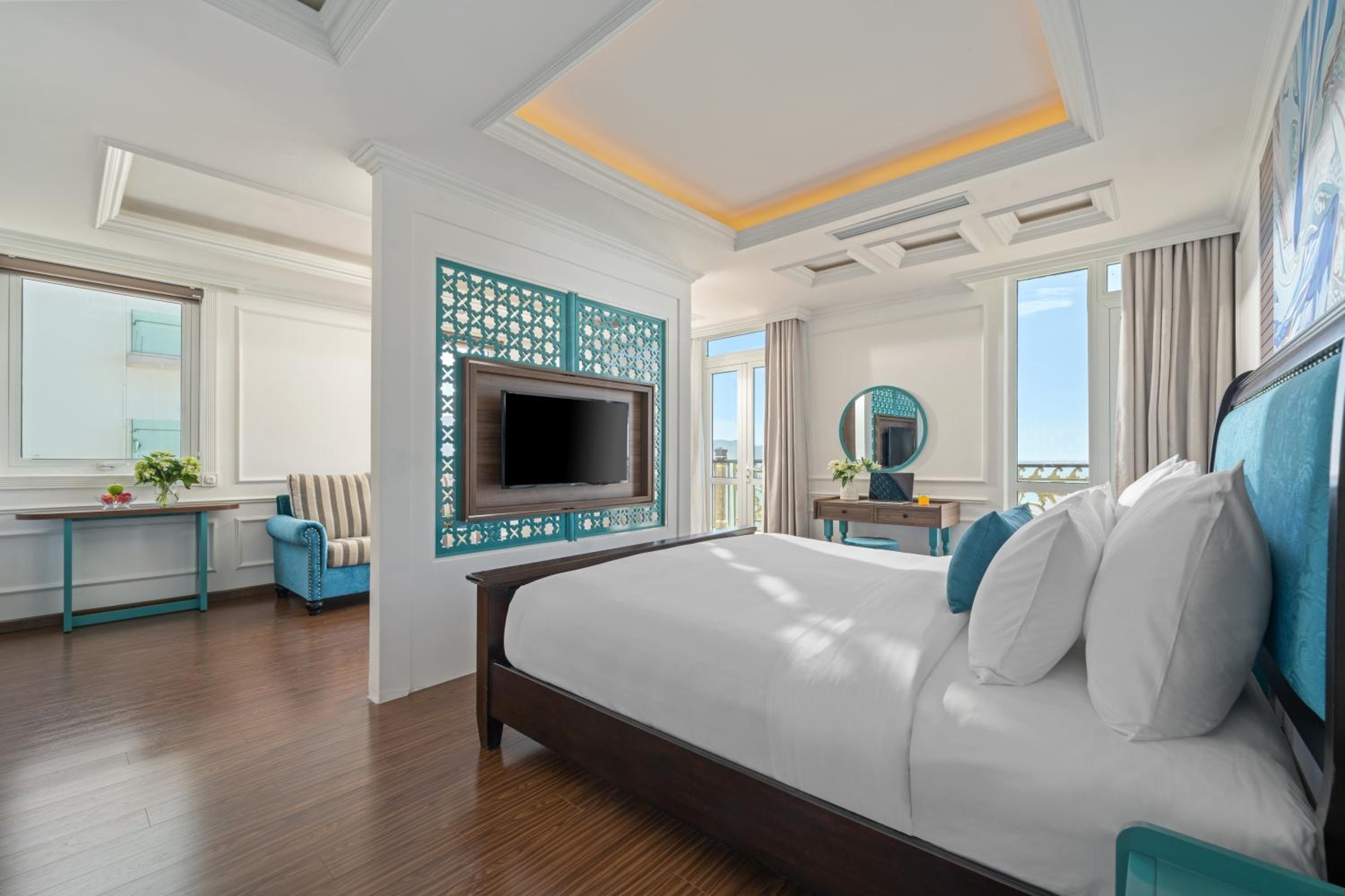 Executive Suite Ocean Front with Balcony  photo 1