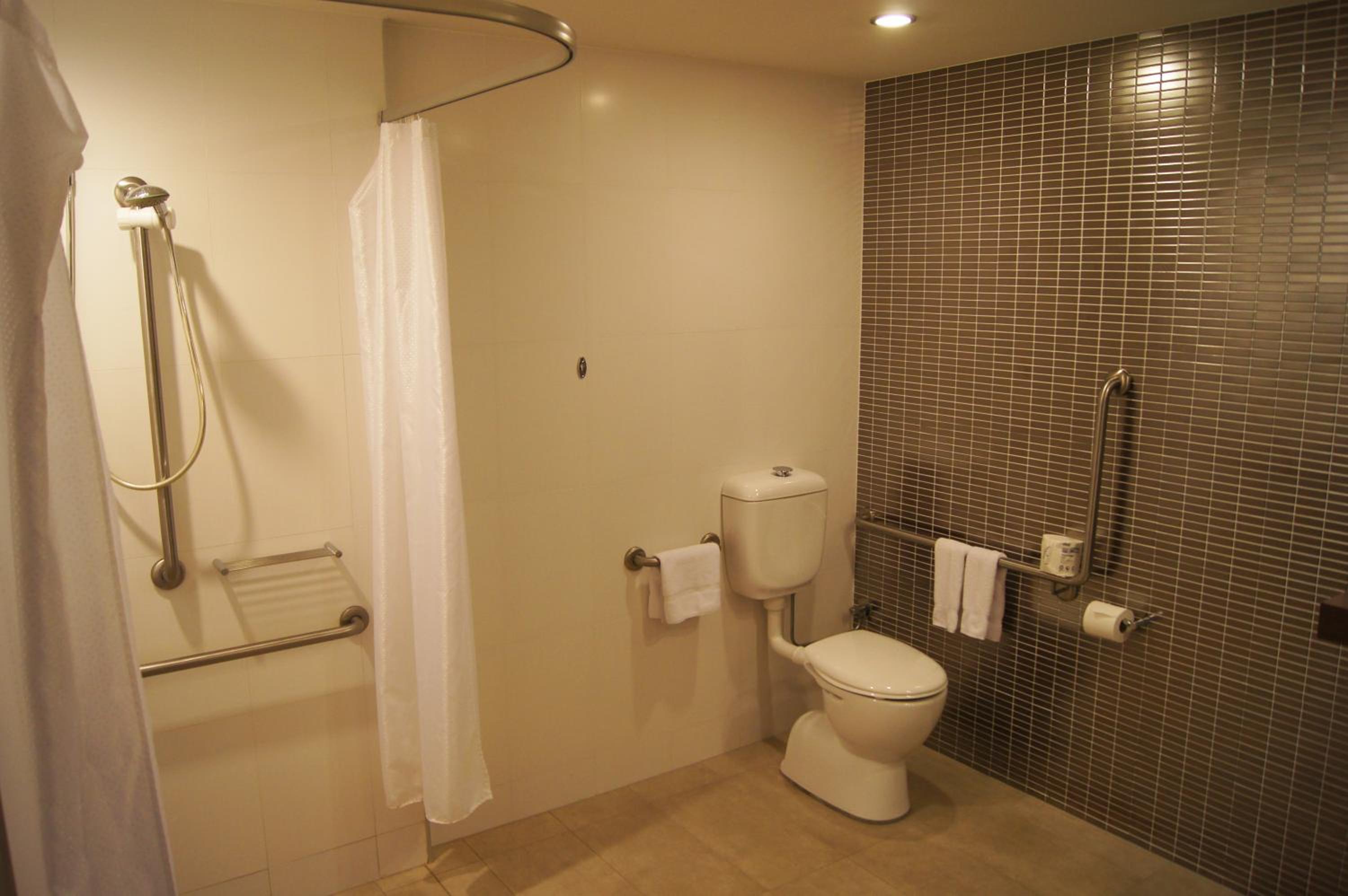 Superior King Room - Disability Access - Photo 2