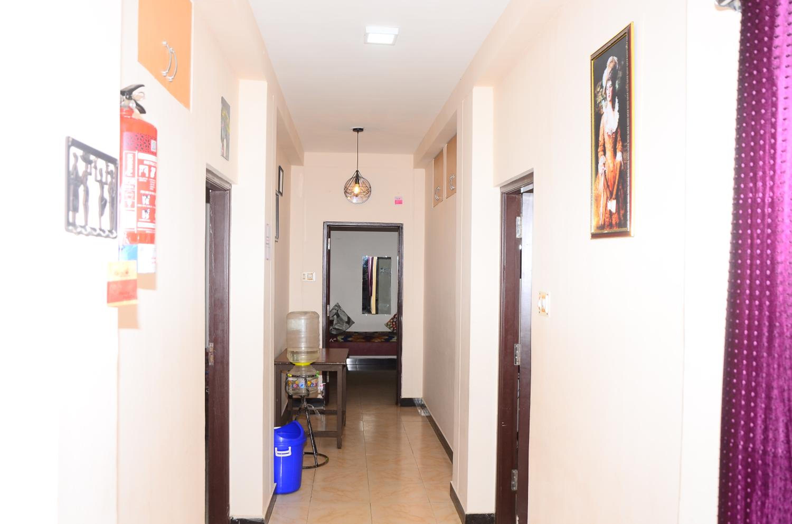 Villa photo 2