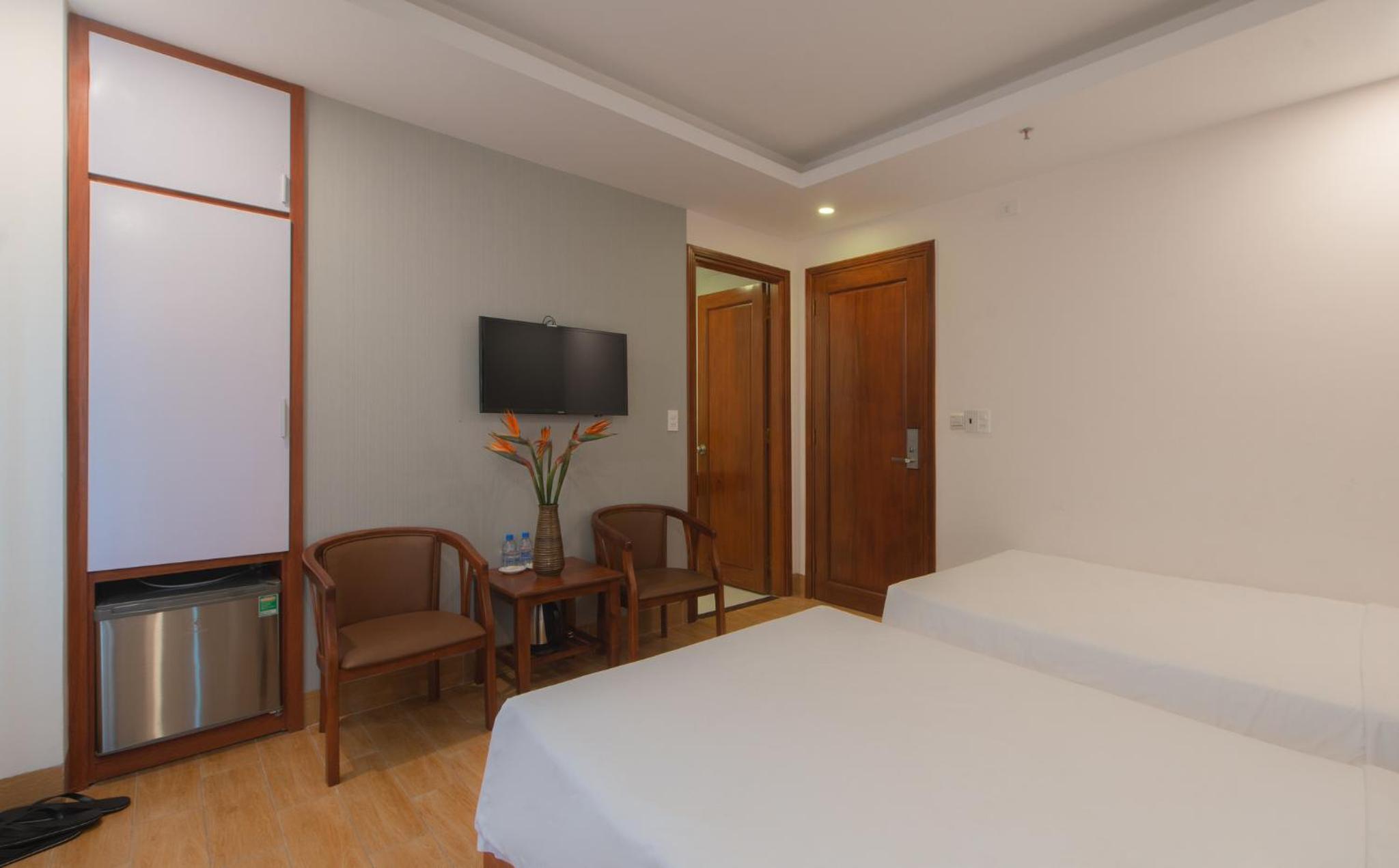 Standard Twin Room - Photo 6