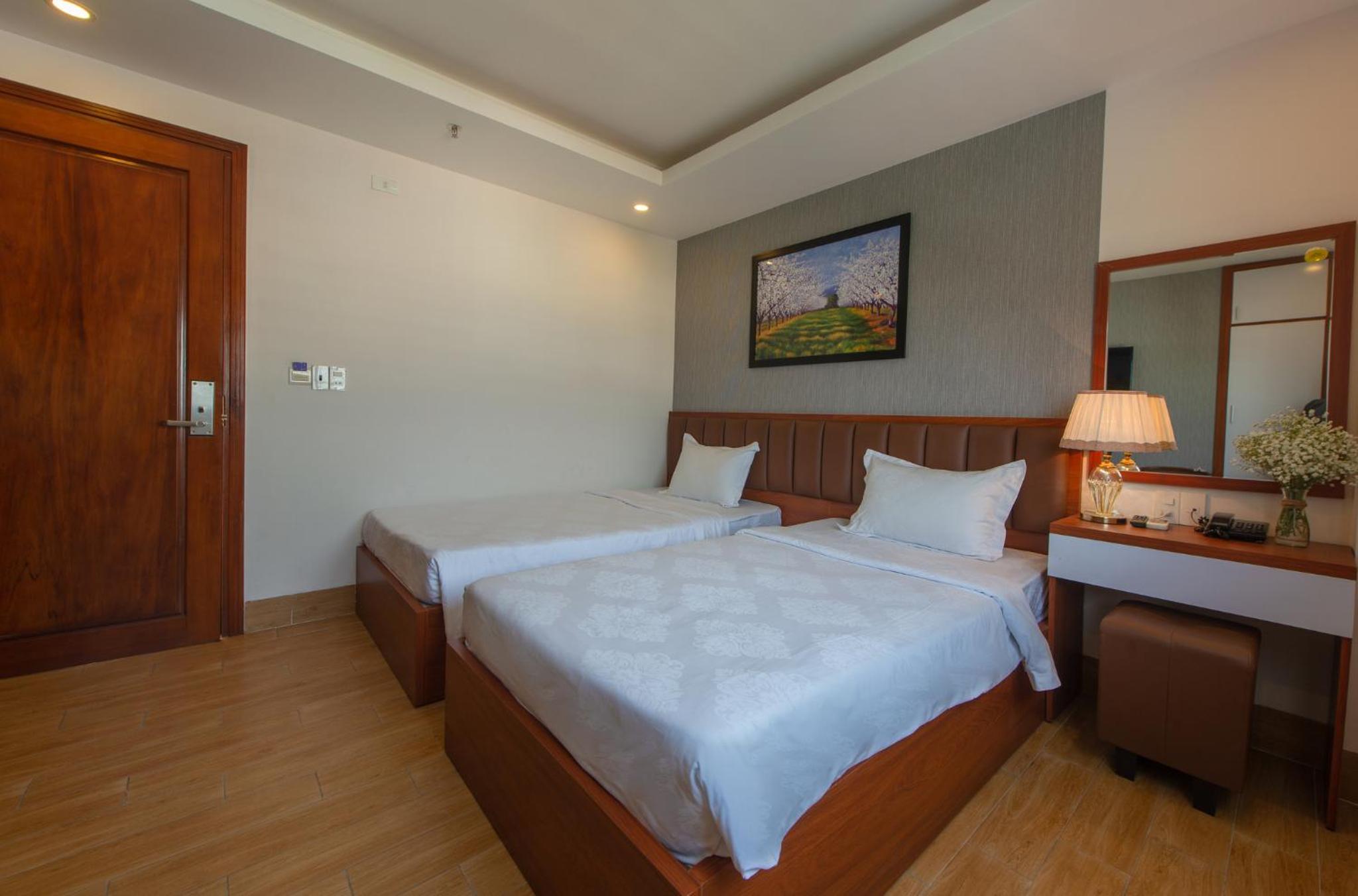 Standard Twin Room - Photo 2