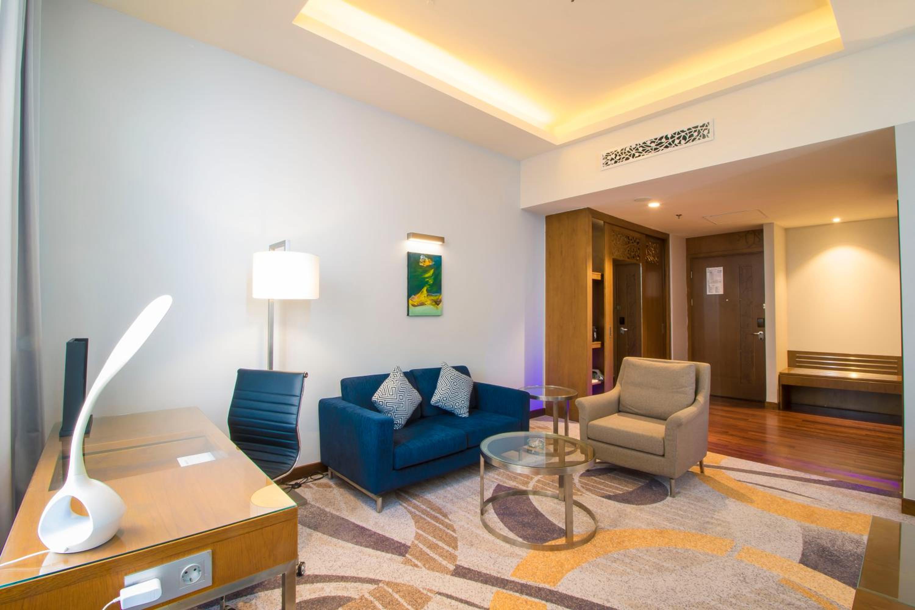 Deluxe Suite with Sea View