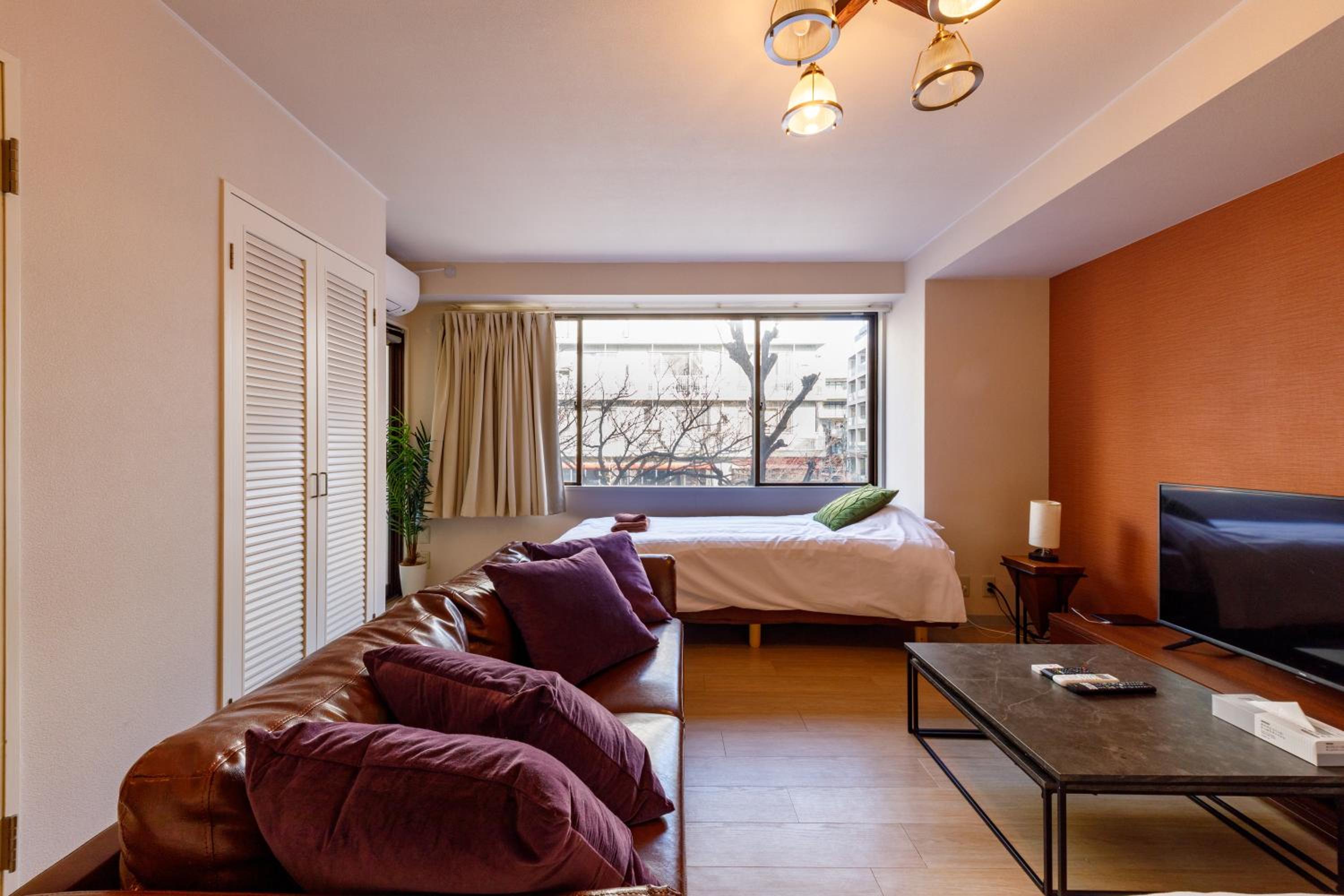 One-Bedroom Apartment photo 2