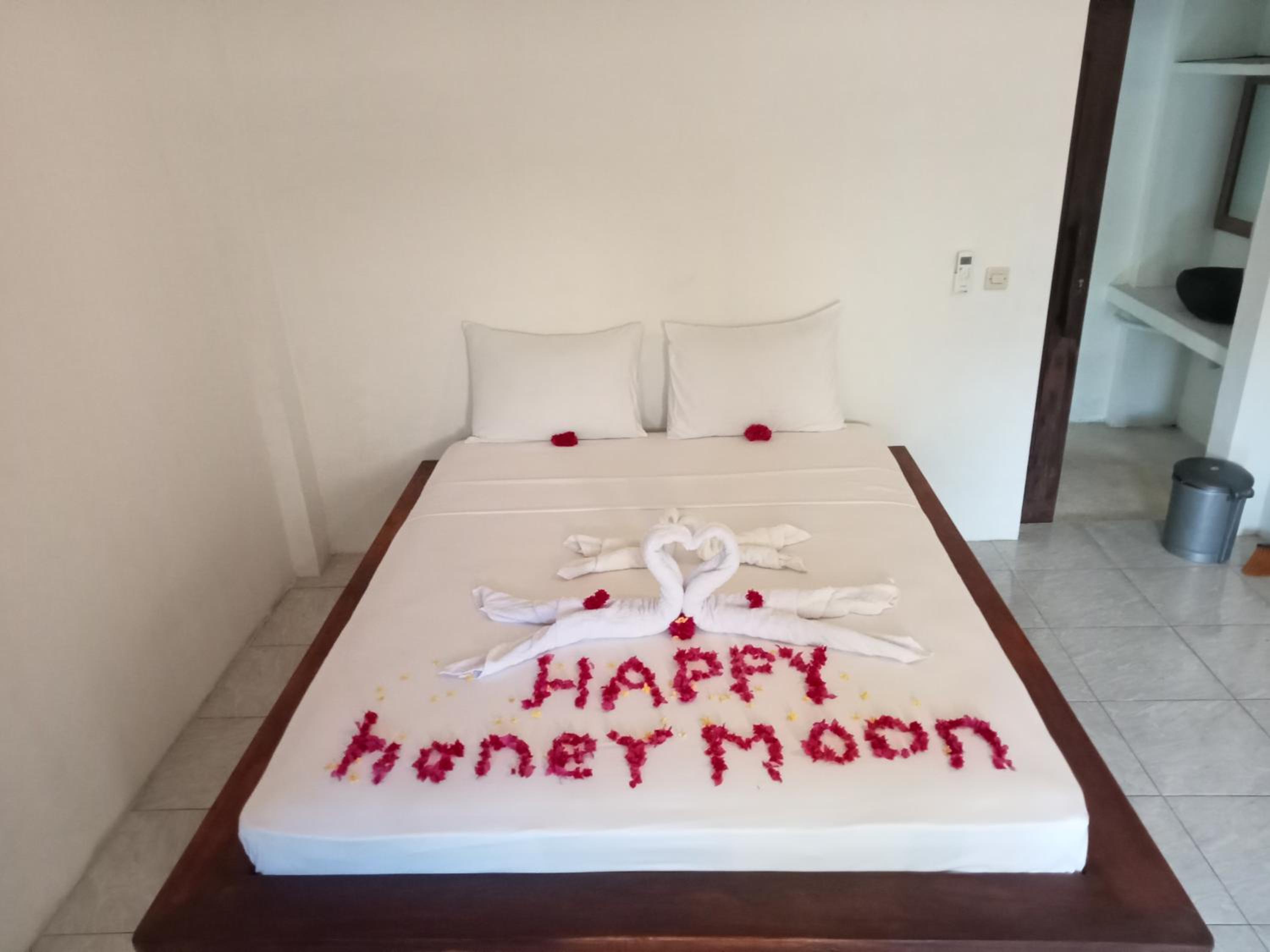 Standard Double Room - Photo 35