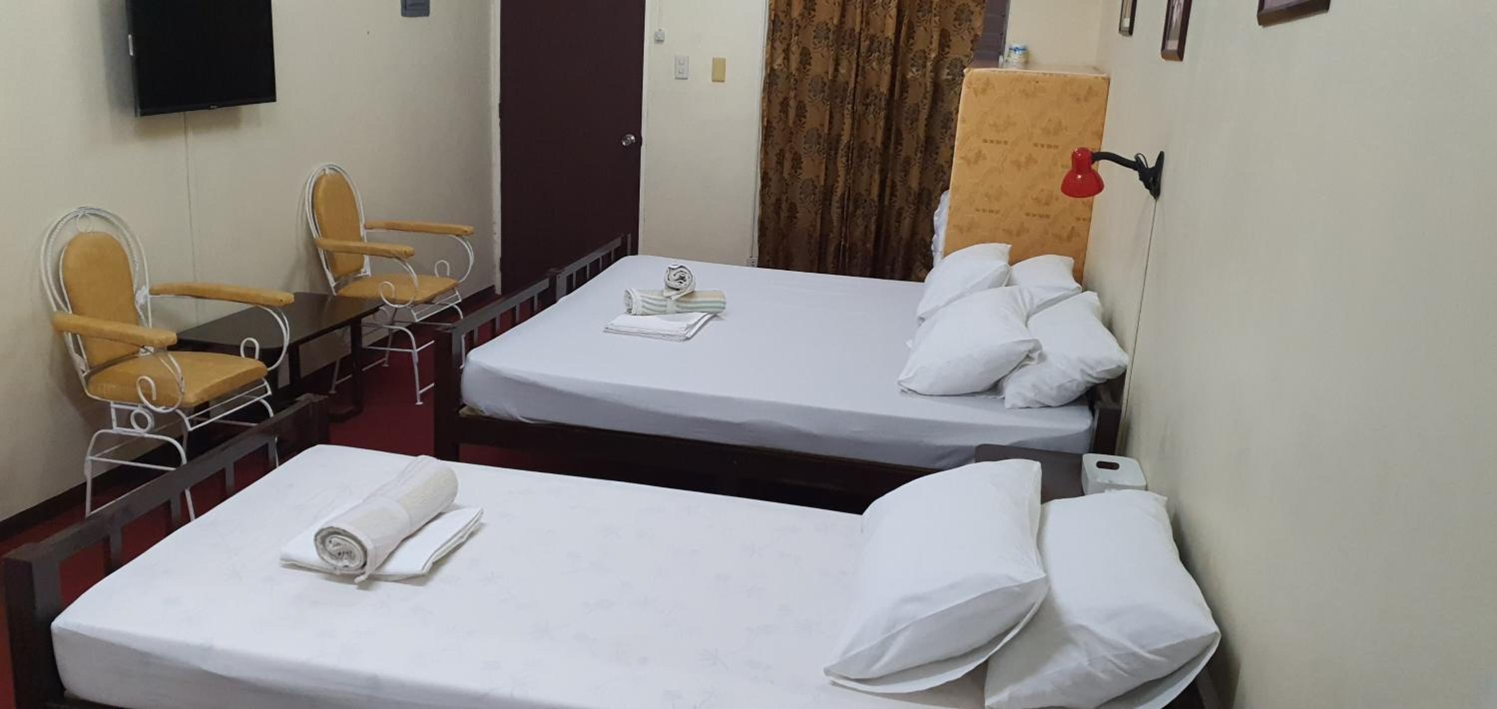 Deluxe Room - Photo 14