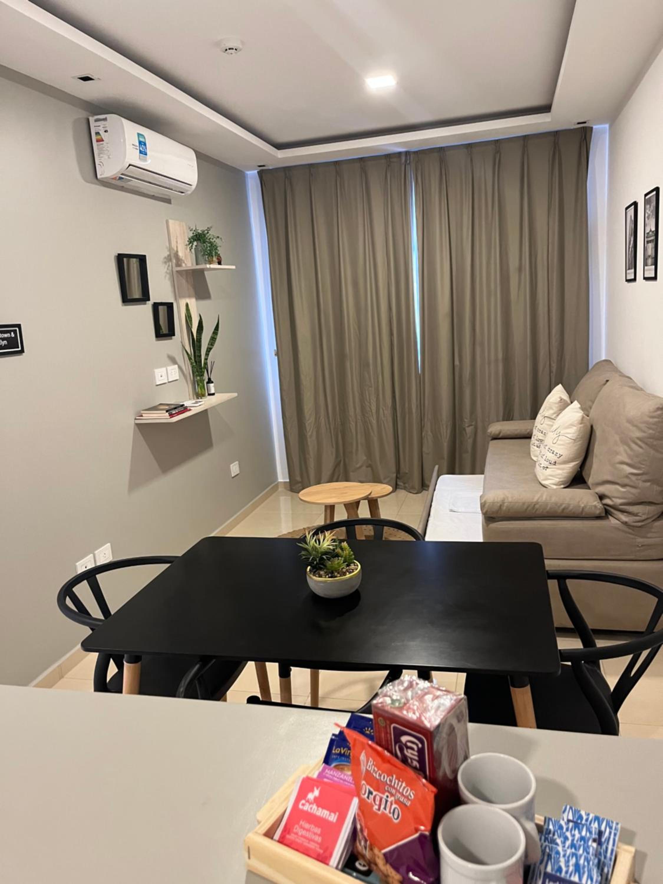 One-Bedroom Apartment