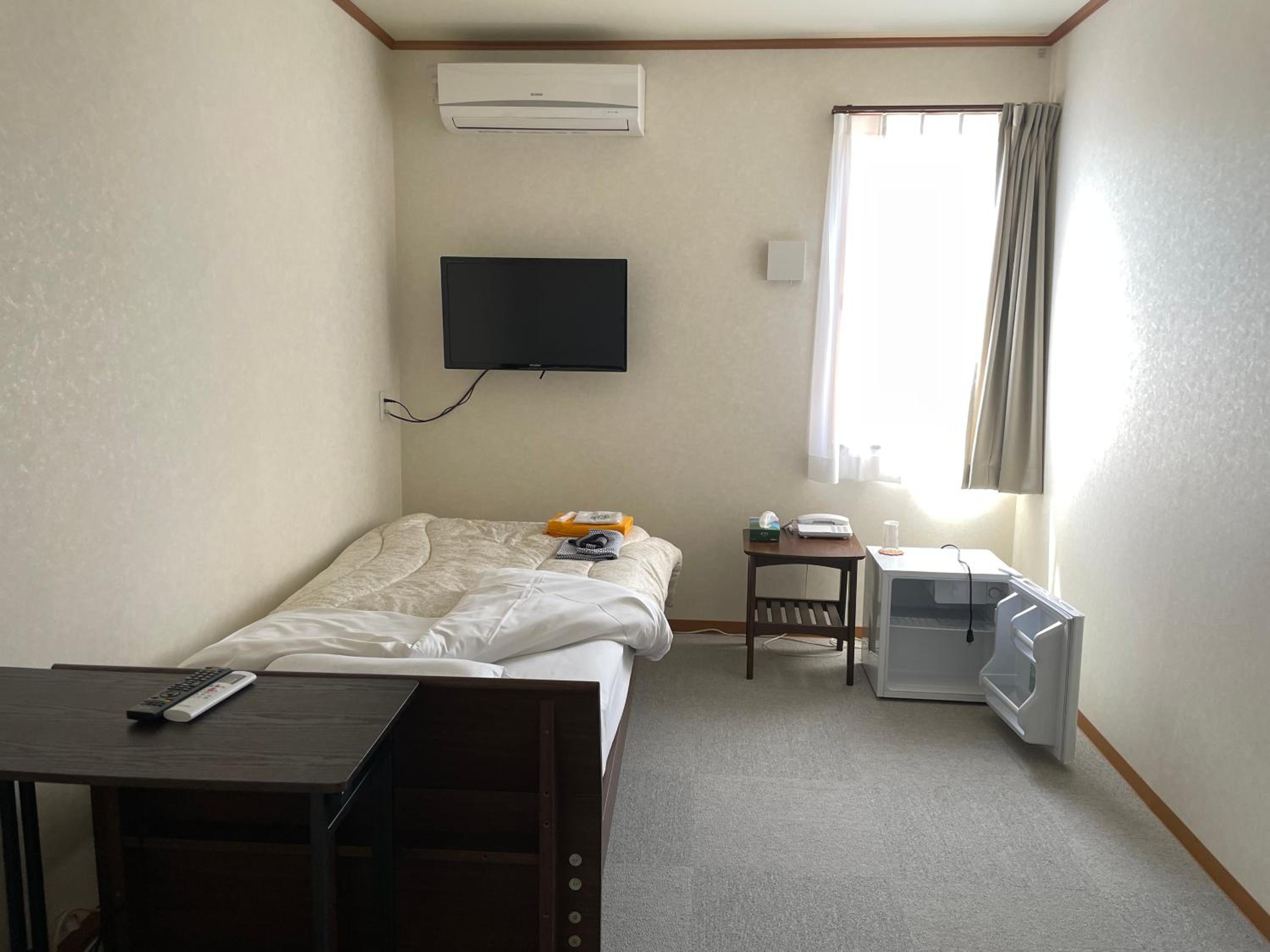 Single Room photo 2