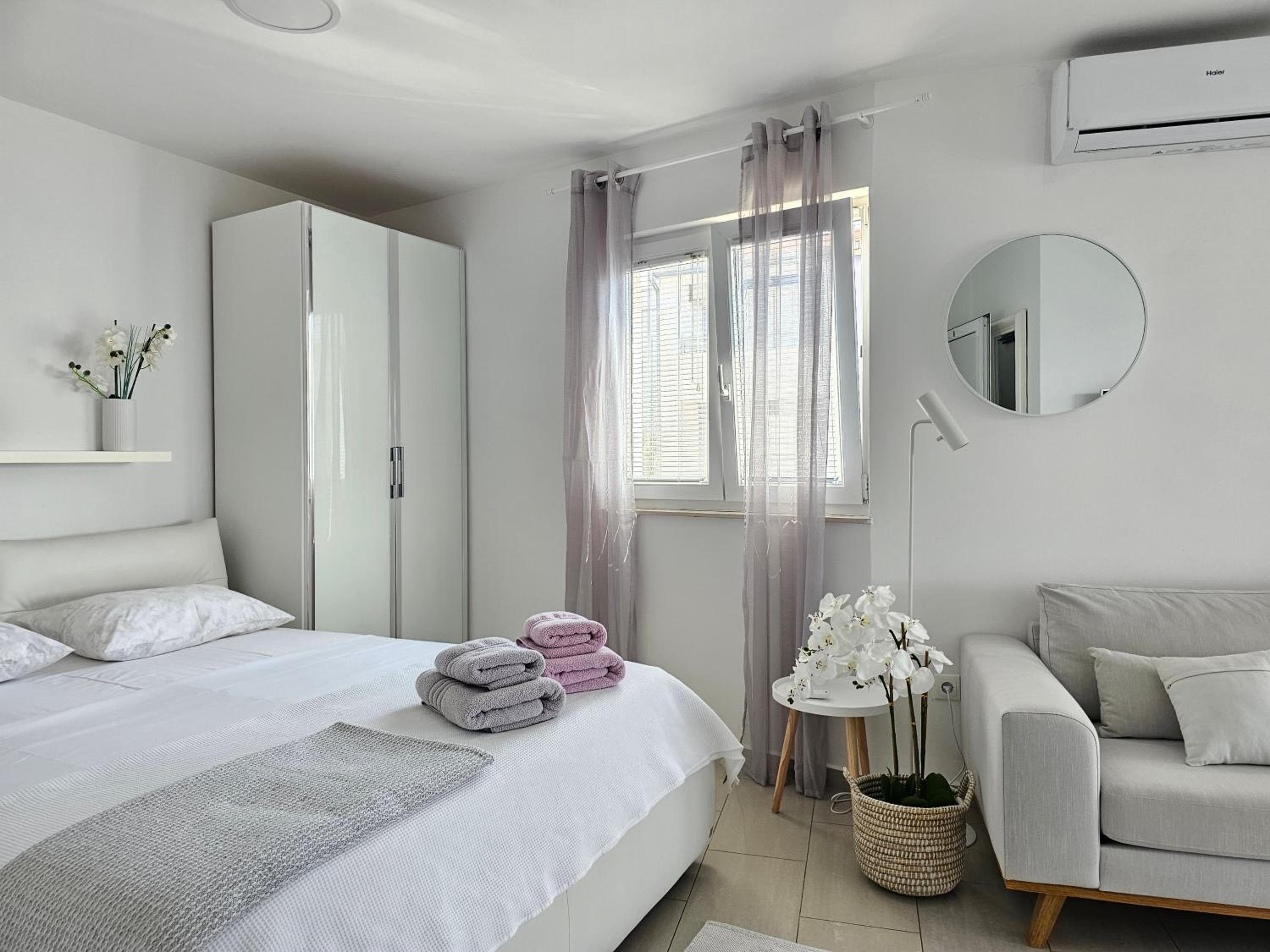 Queen Suite with Sea View photo 1