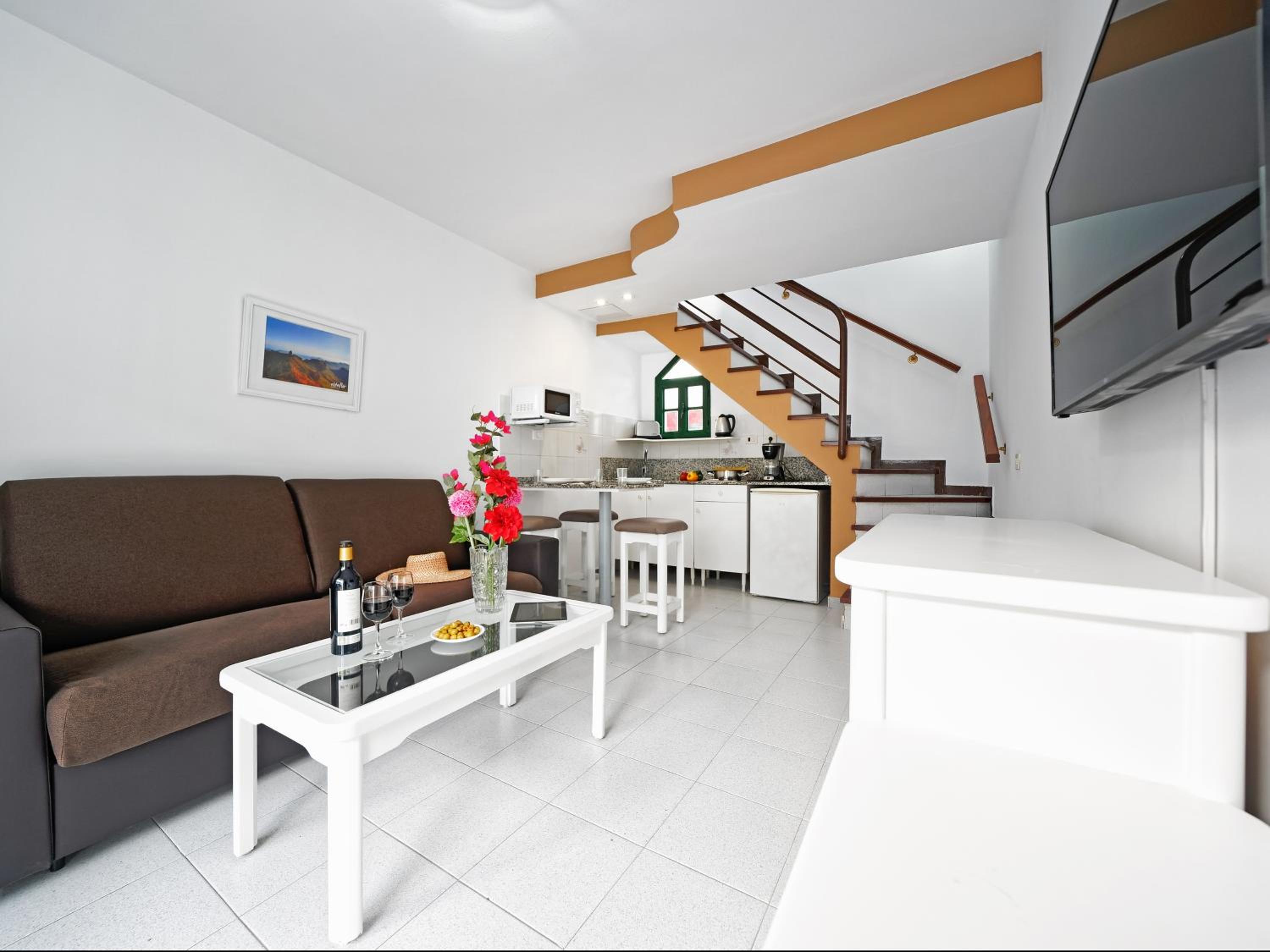 One-Bedroom Bungalow (2 Adults) photo 3