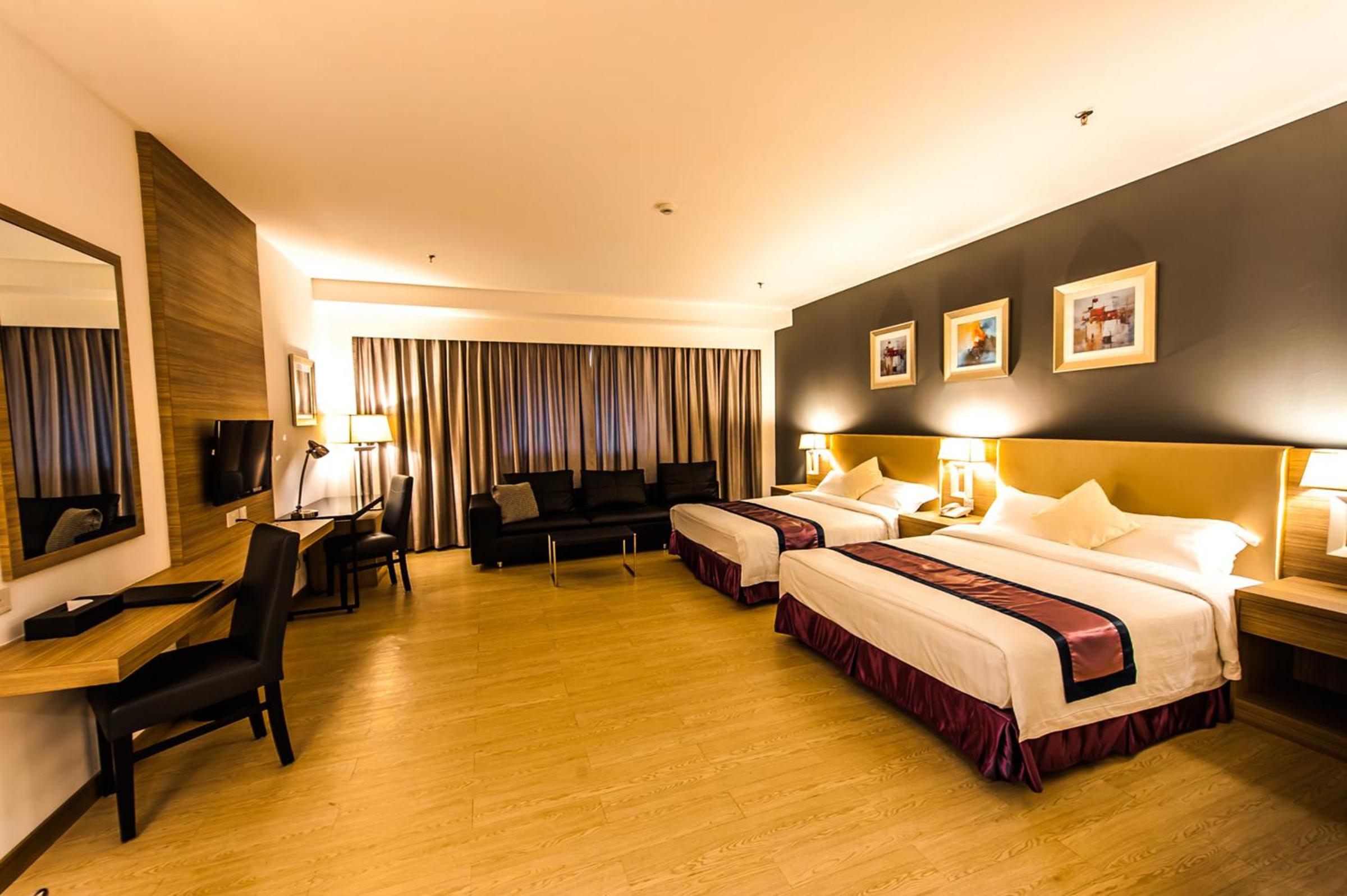 Executive Deluxe King Room photo 3
