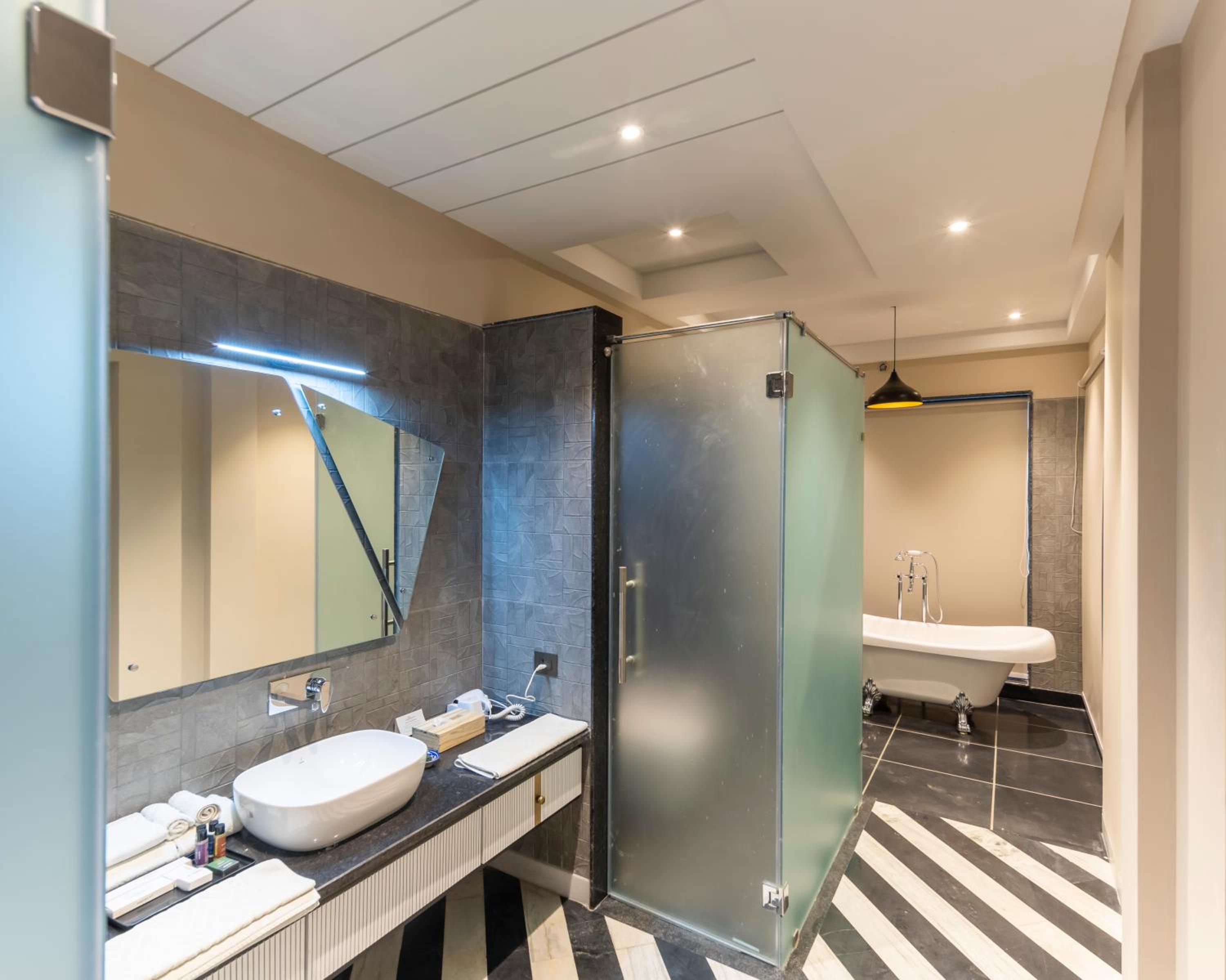 Suite with Garden View  - - 20% Discount on SPA and Food & Beverages - Complimentary High Tea - Photo 7