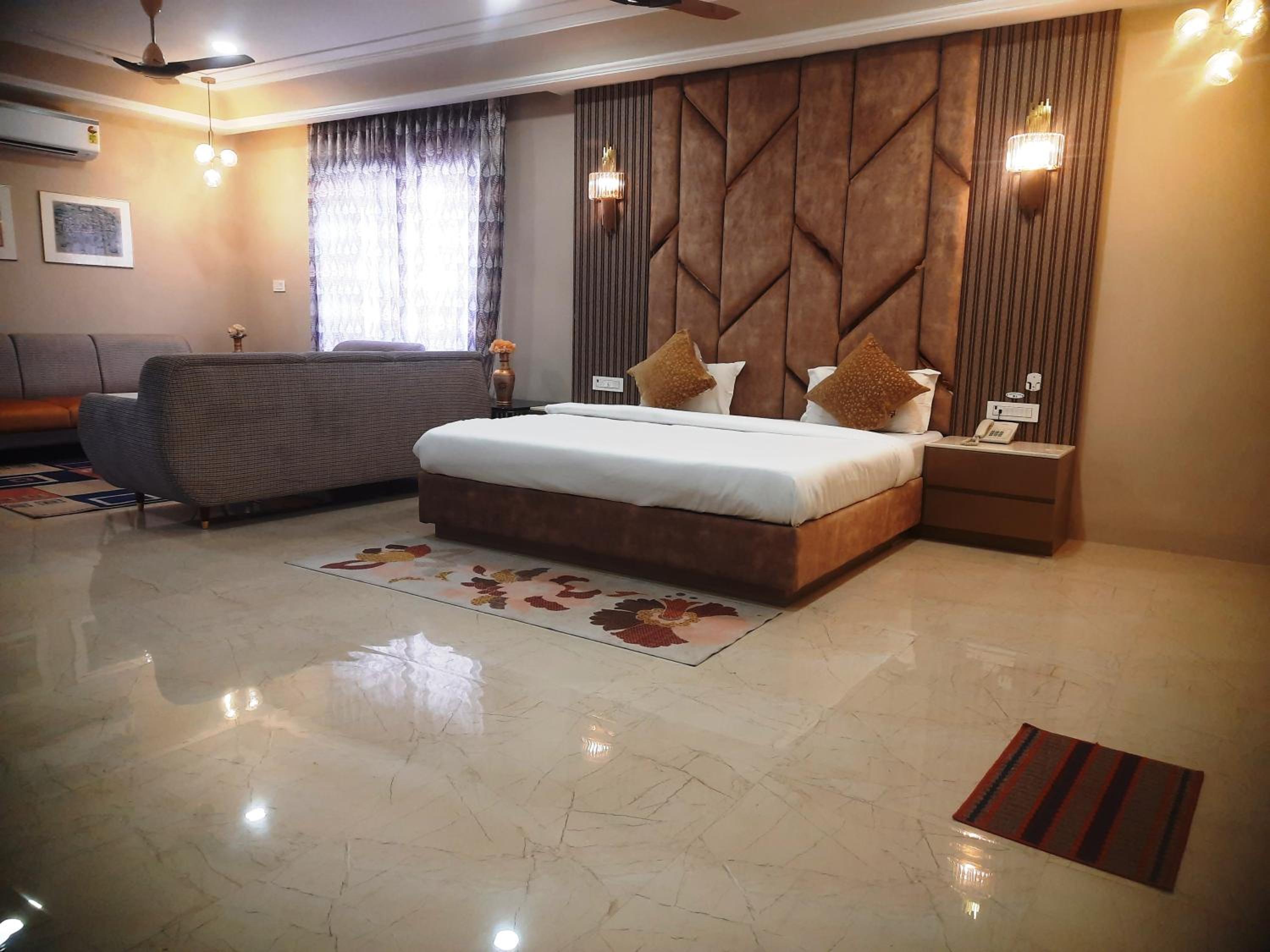 Superior Suite photo 2