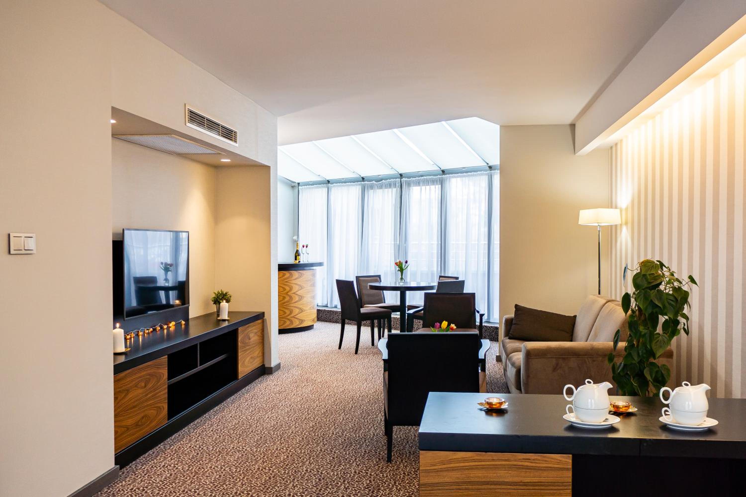 Classic Suite - Photo 16