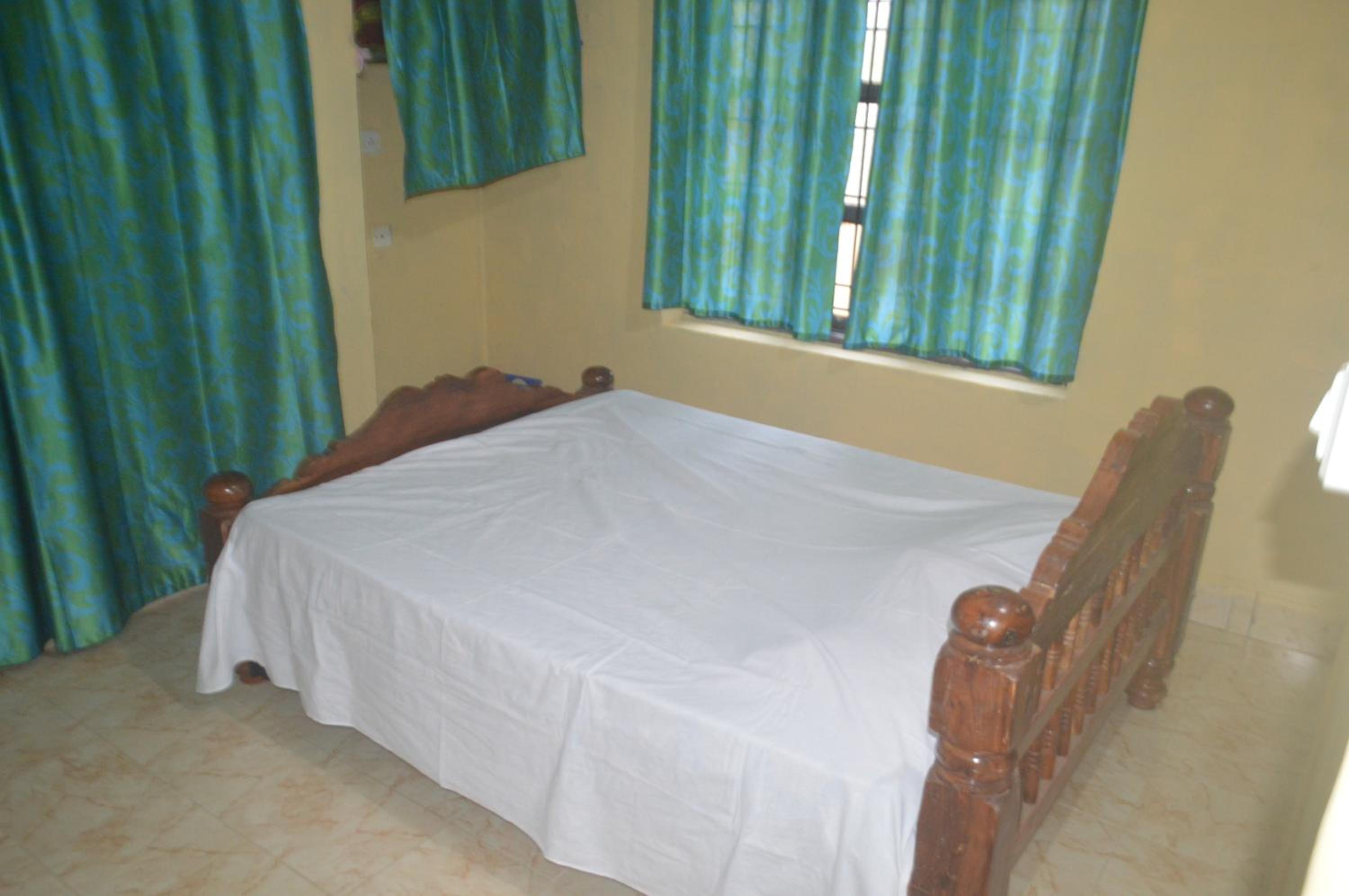 Standard Double Room - Photo 3
