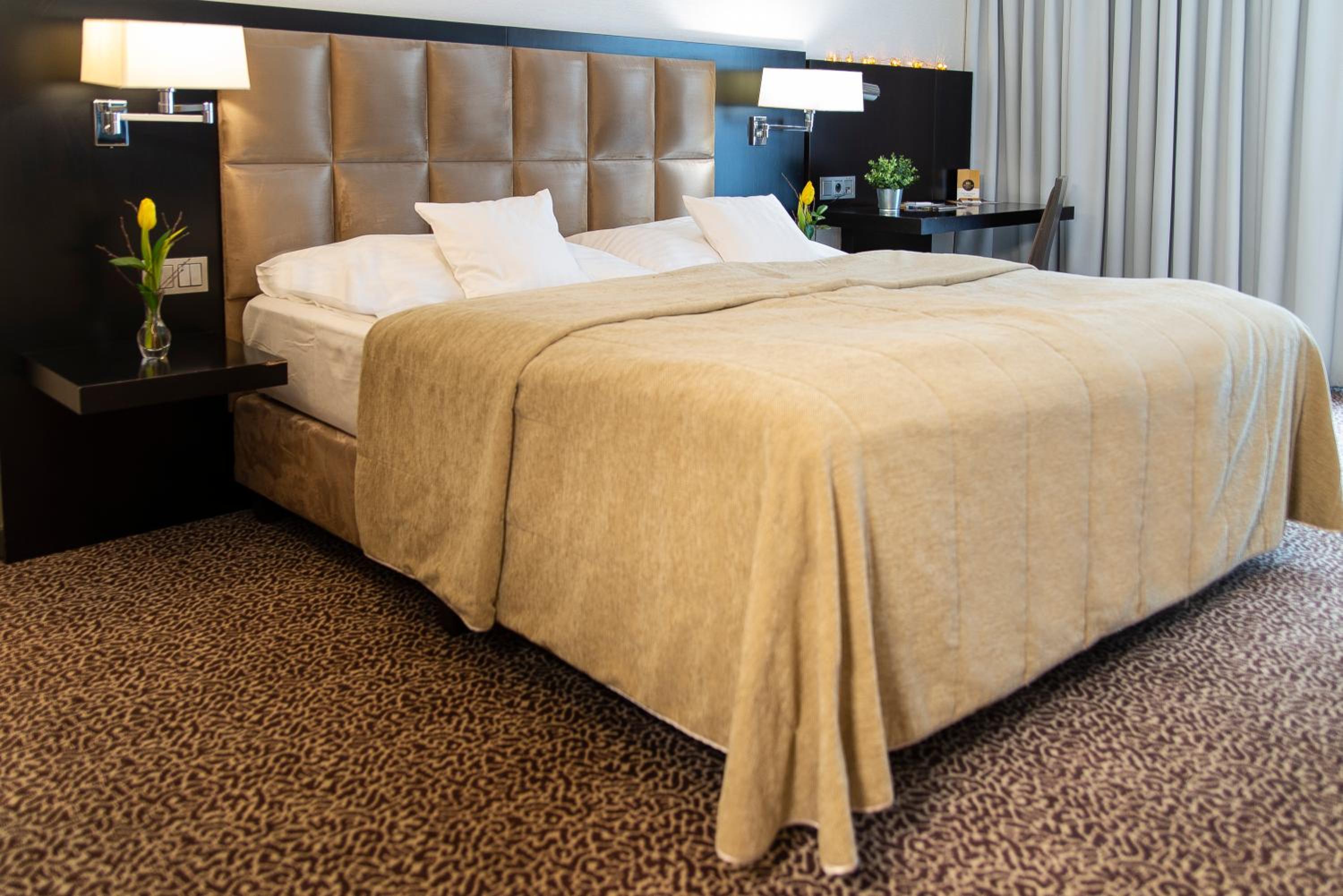 Business Room - Photo 25