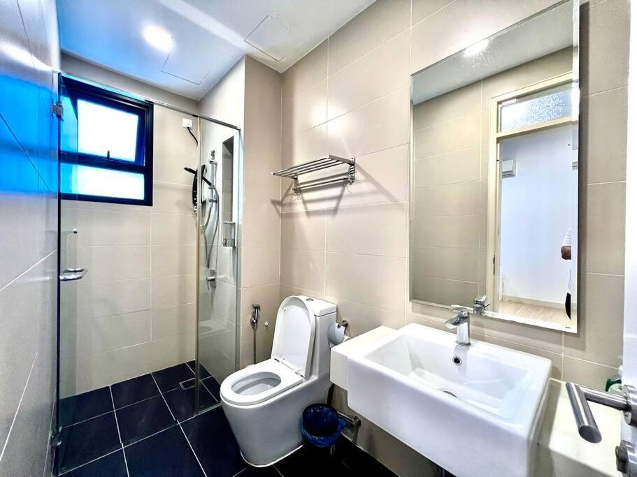 Two-Bedroom Apartment - Photo 2