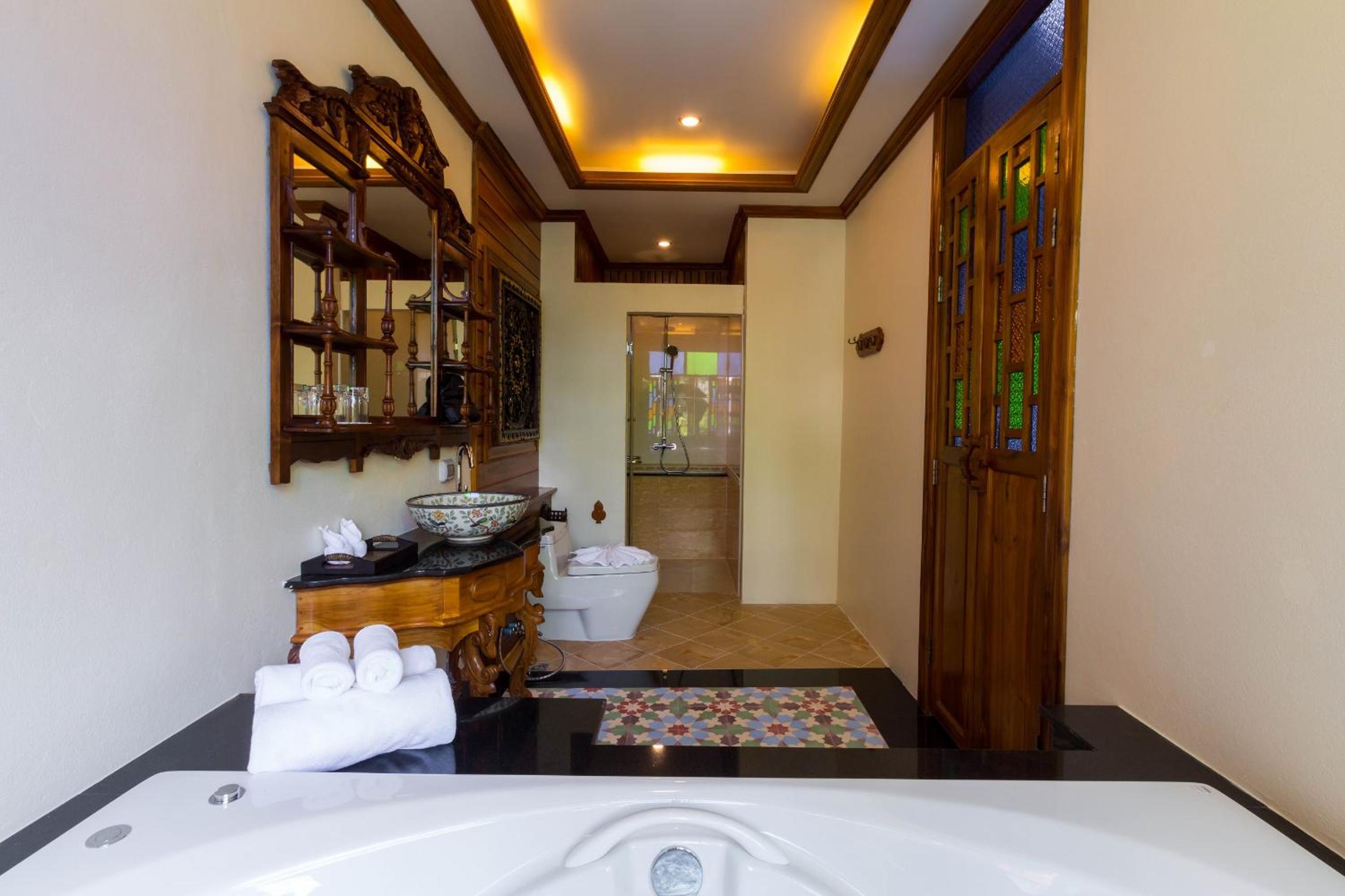 Presidential Suite thumbnail 5