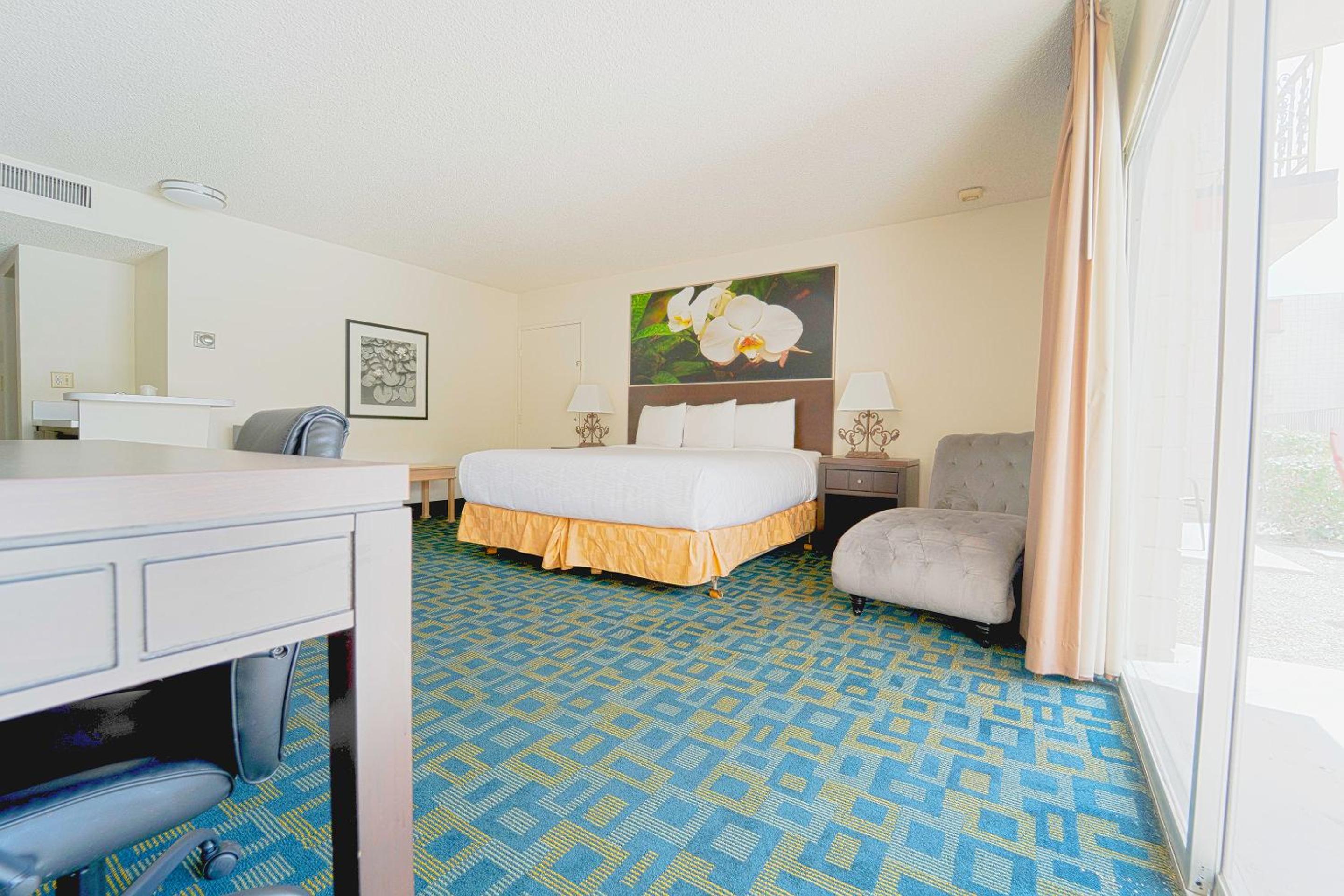 King Bed	 - Photo 6